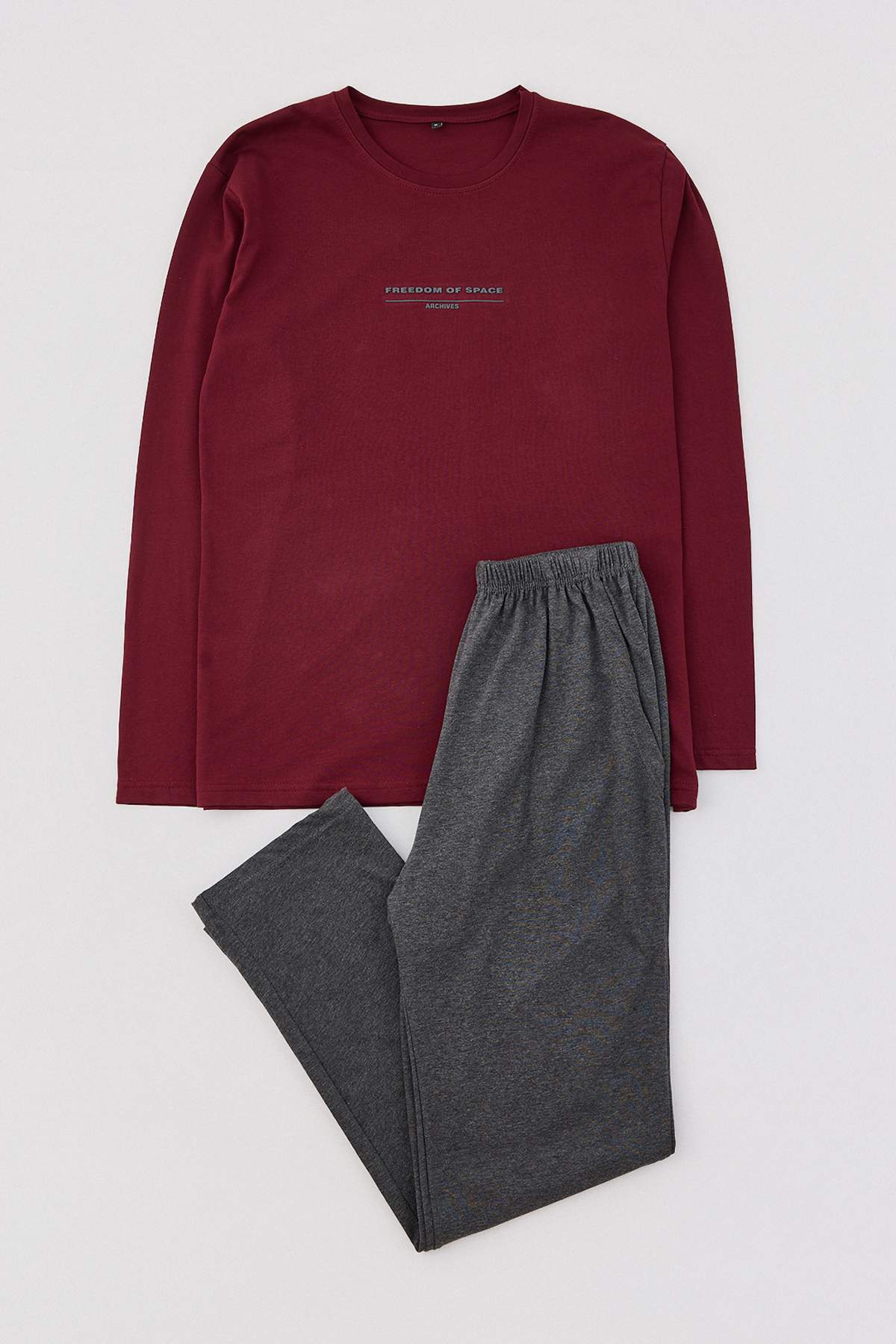 Trendyolmilla Man Bordo Regular Baskılı Homewear Pijama Takımı TMNAW27PT00001
