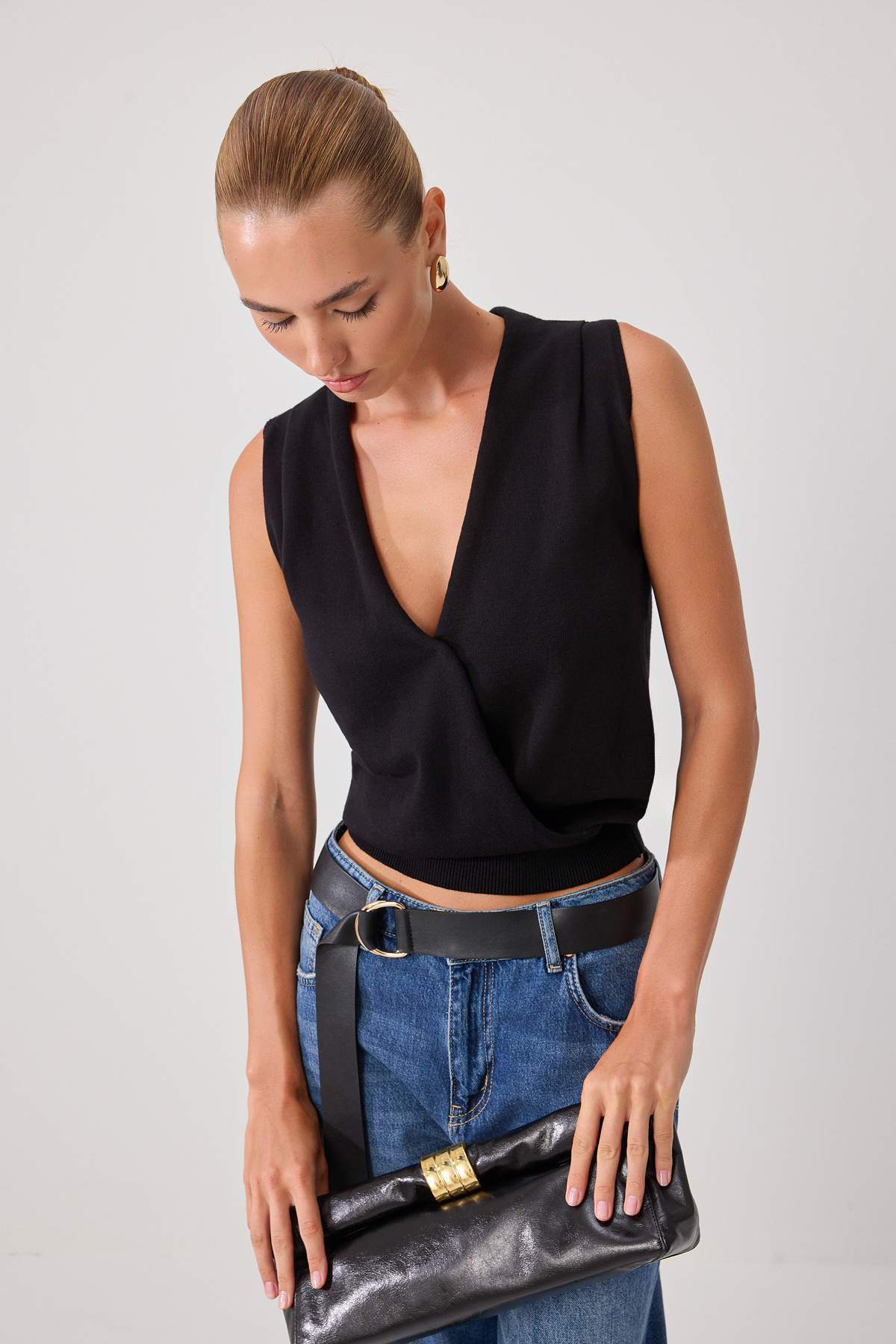 Trendyolmilla Siyah Düz Kruvaze %100 Pamuk Bluzan Triko Bluz TWOSS26BZ01128