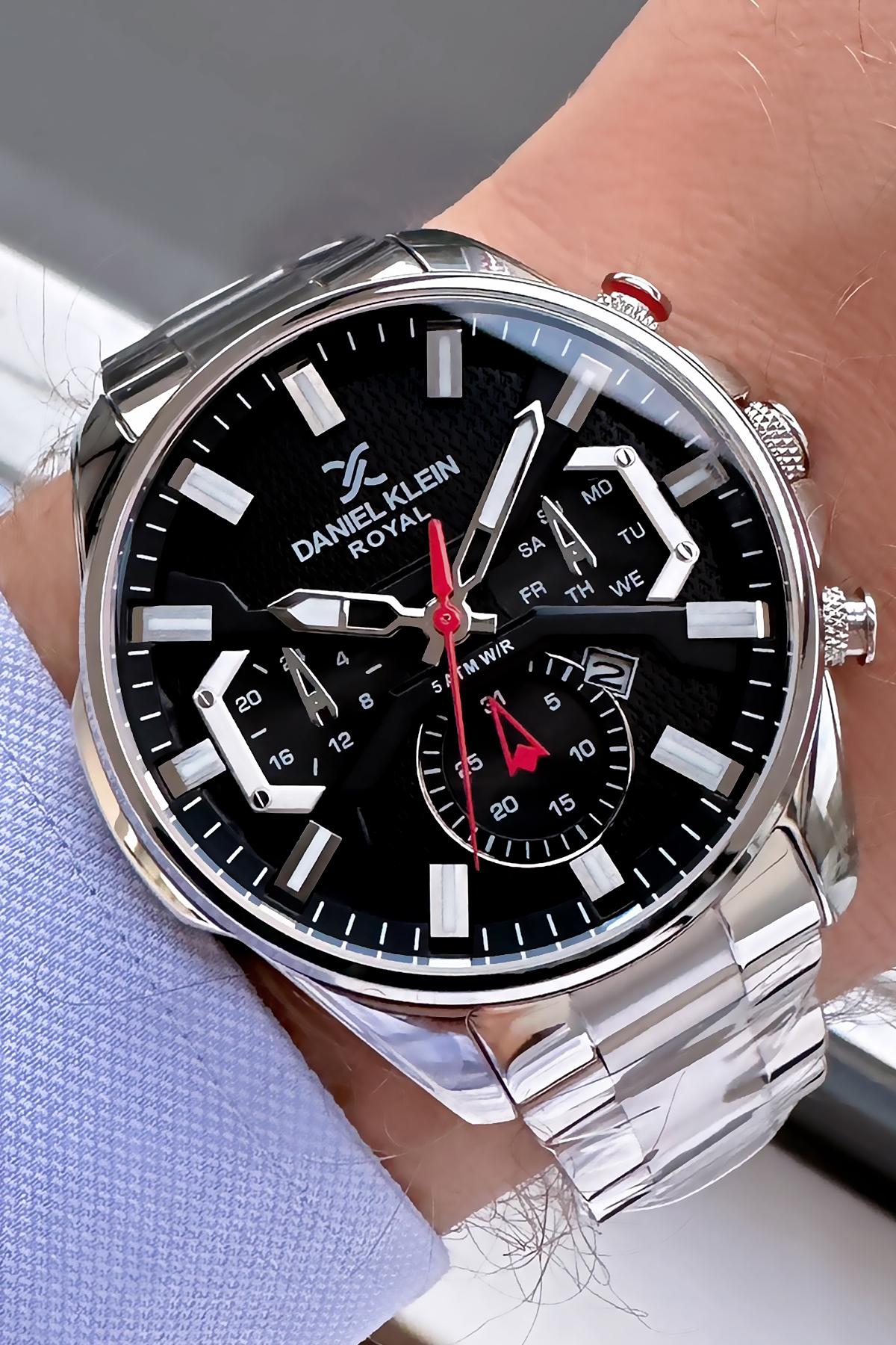 Premium Genuine Men's Watches Waterproof Silver Color Steel Band DKE2101C3