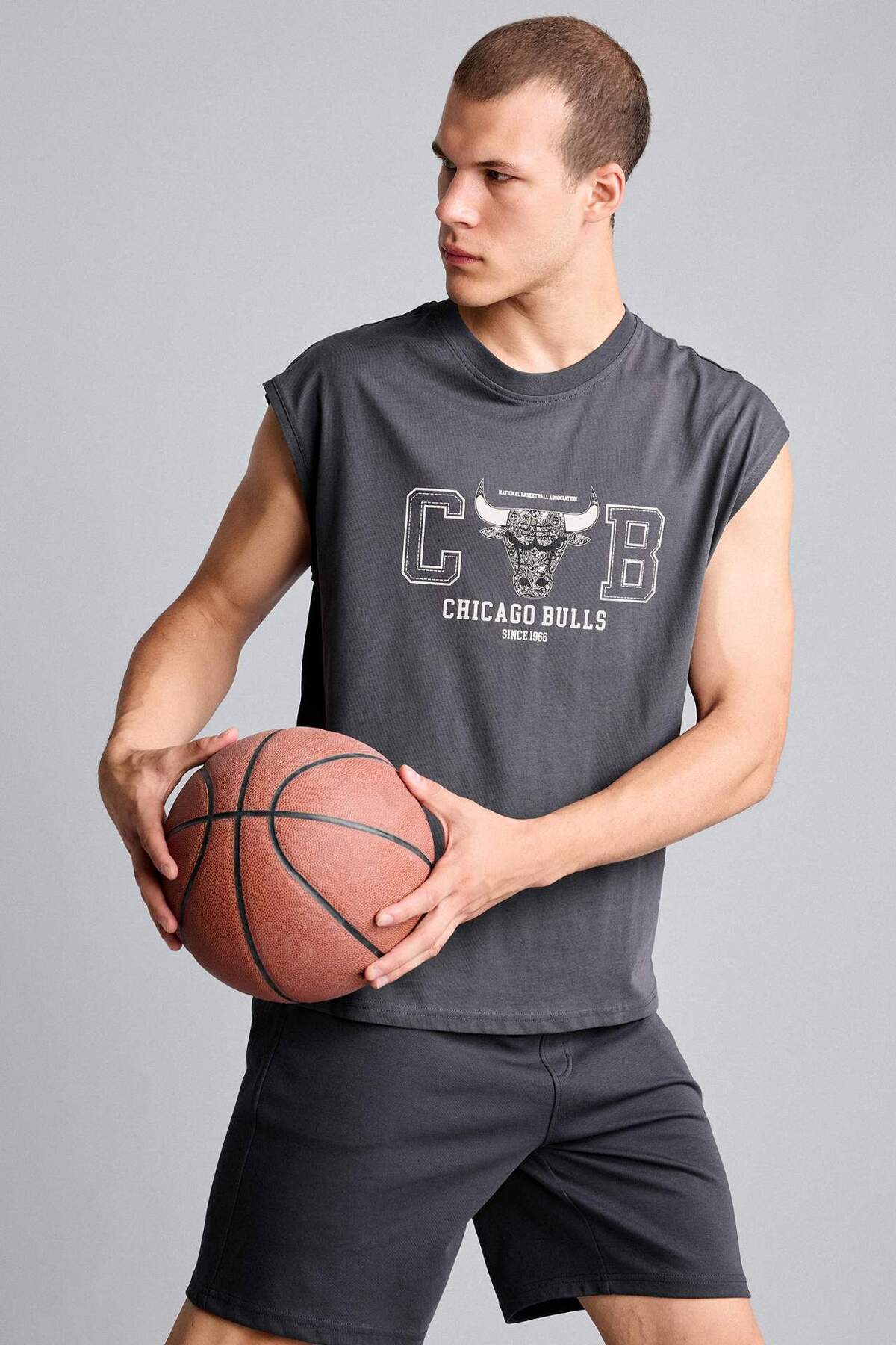 DeFacto %100 Pamuk NBA Chıcago Bulls Lisanslı Oversıze Antrasit Atlet H3860AX26SM