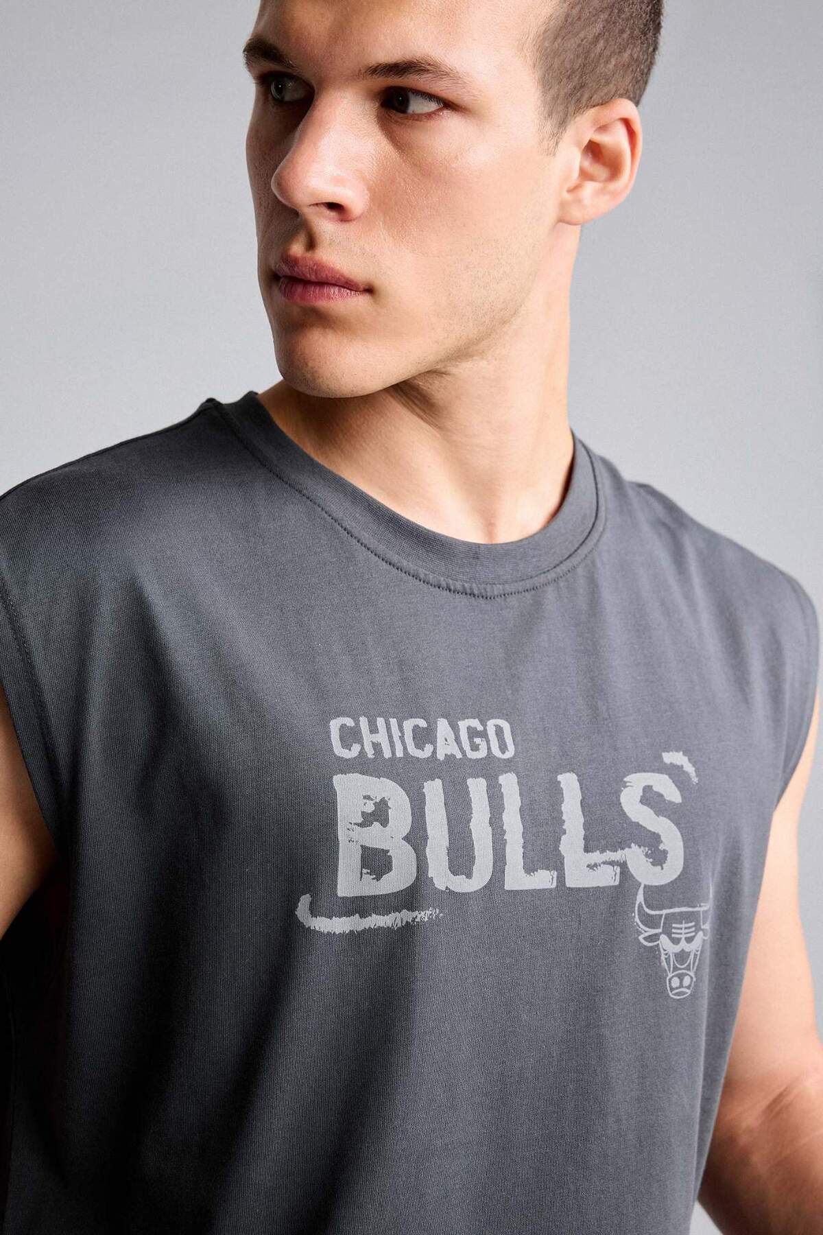 DeFacto %100 Pamuk NBA Chıcago Bulls Oversıze Baskılı Bisiklet Yaka Atlet G0911AX26SM görsel 6
