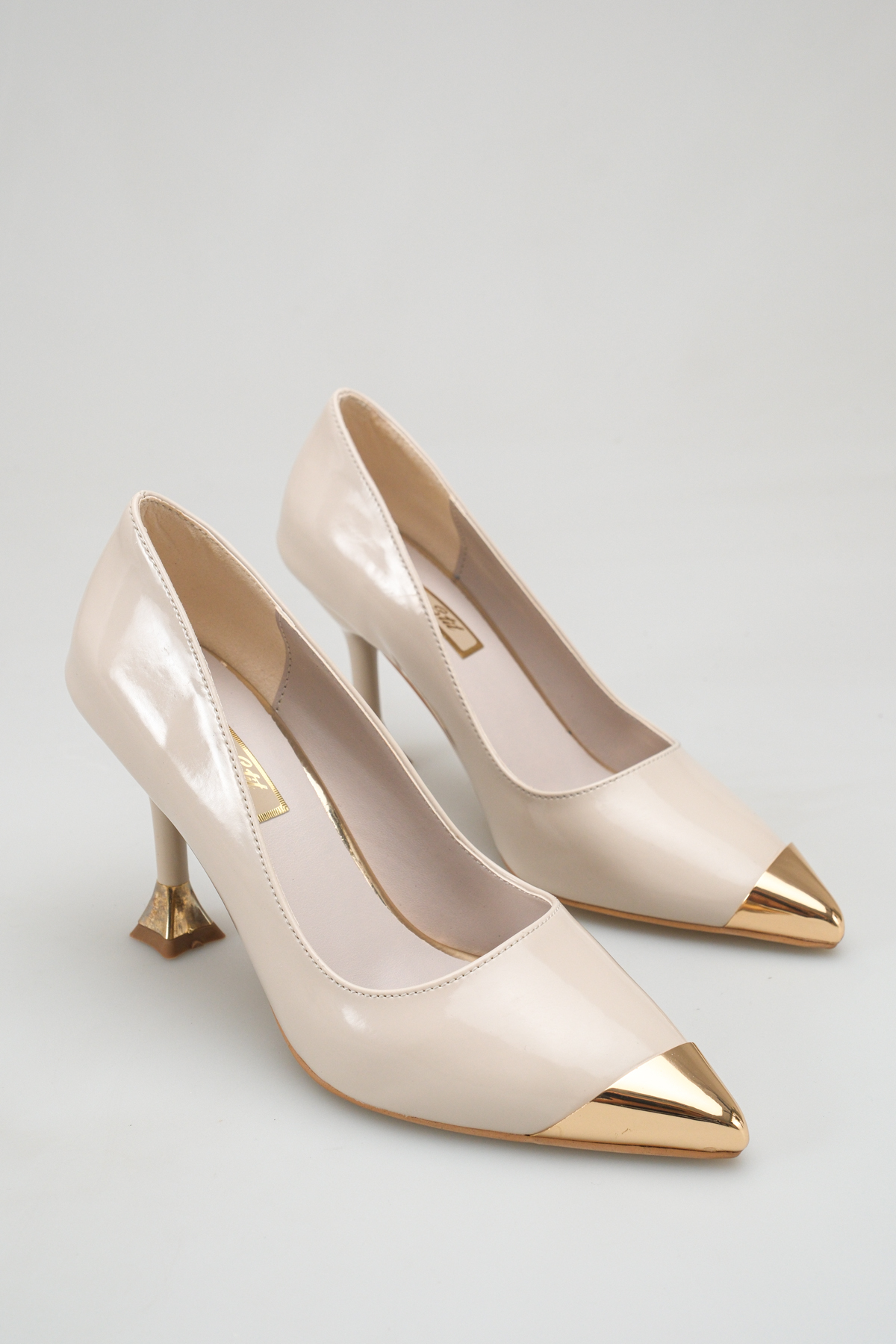 Amor Spring Slim Gold Toe Detailed Custom Design Heel 7.5 Cm Stylish Women's Stiletto
