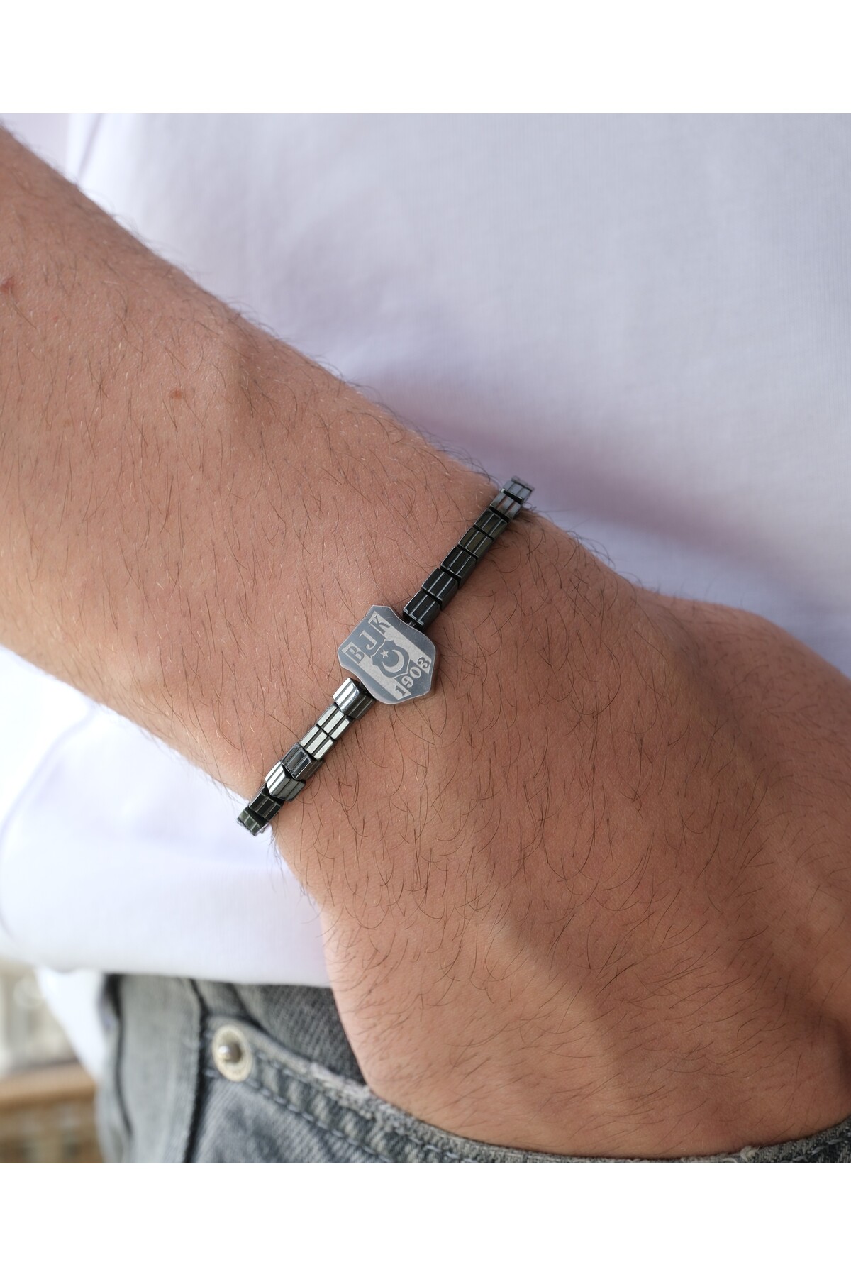 Beşiktaş Bjk Unisex Kare Hematit 4 mm Doğal Taş Metalik Gri Çelik Logolu Bileklik görsel 2