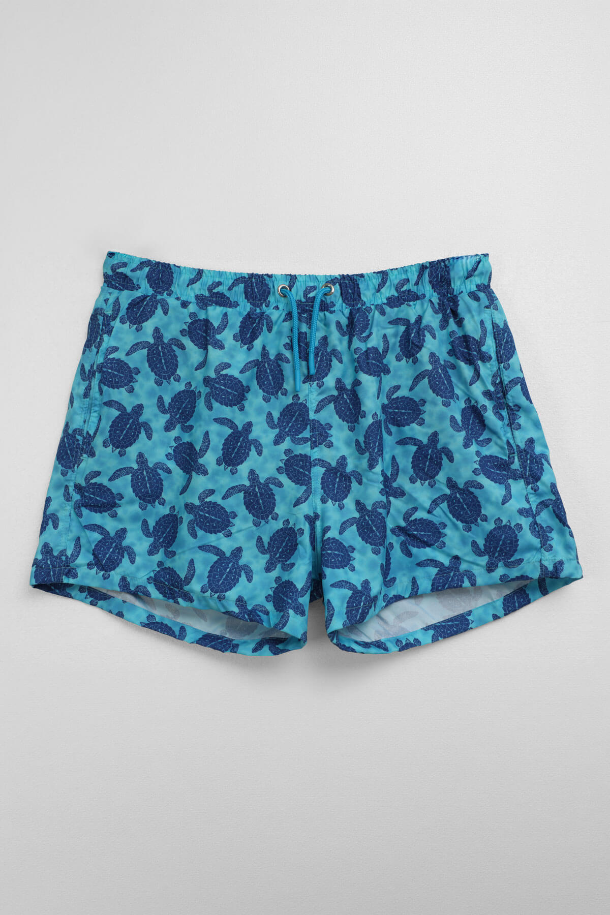 MARKAPIA Men's Turtle Patterned Blue Sea Shorts with Pockets and Mesh