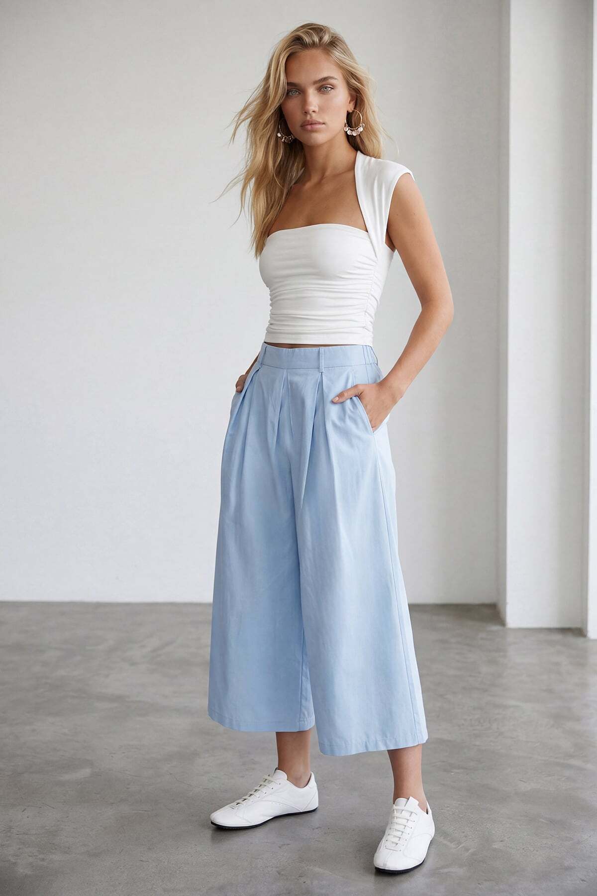 Women's Blue Double Pocket Pleated Waist Poplin Capri Pants Alc-X15518