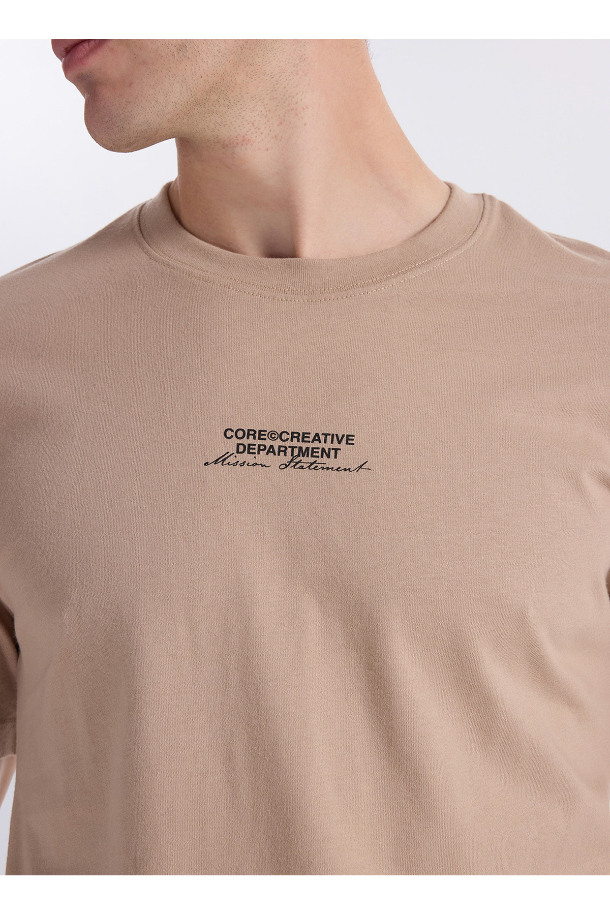 تی‌شرت مردانه بژ سایز معمولی با متن چاپی ۱۲۳۰۷۷۸۶ JCOEVERYDAY TEE CREW BSS26 جک اند جونز تی شرت Jack & Jones