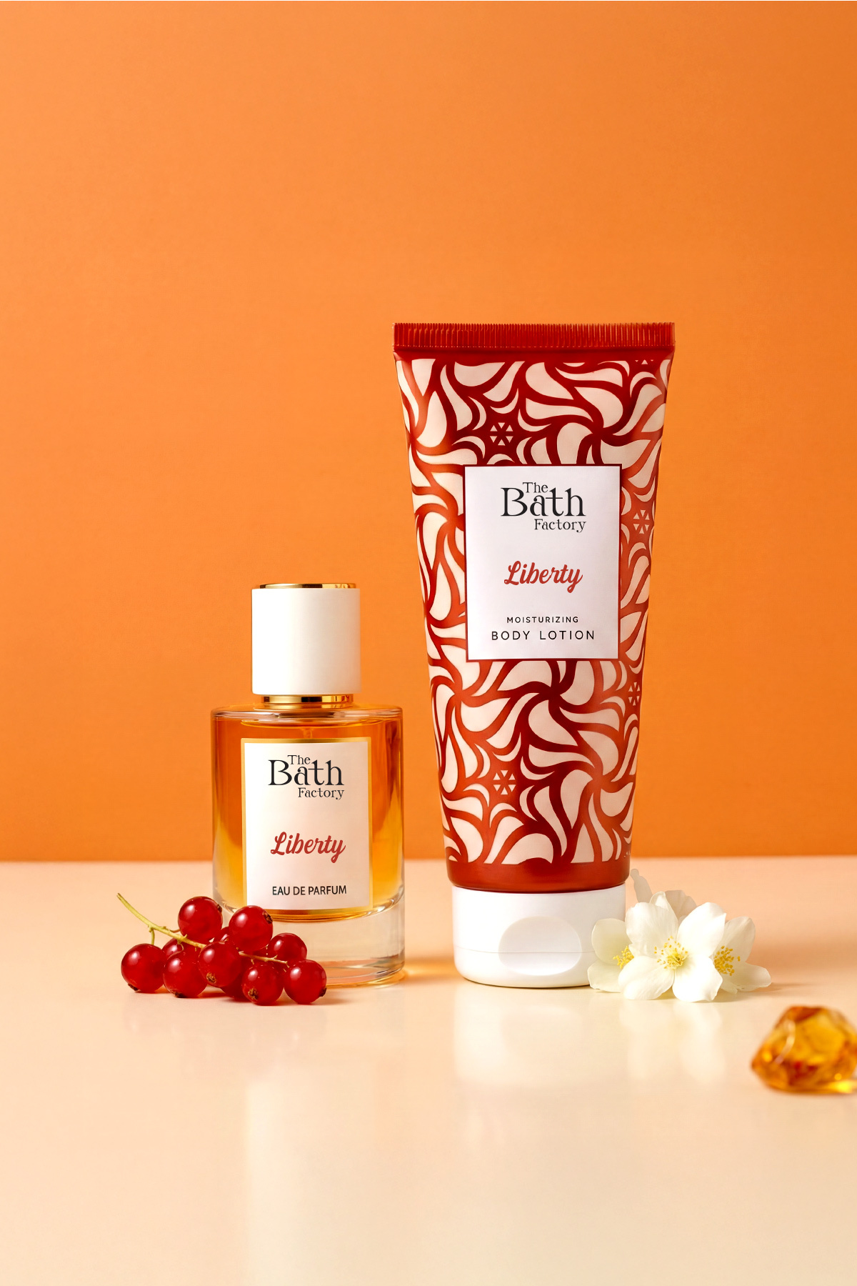 Liberty Parfüm 50 Ml + Liberty Vücut Losyonu 200 Ml Set — 12.16.41.000.013.10 — تصویر 3 از 8