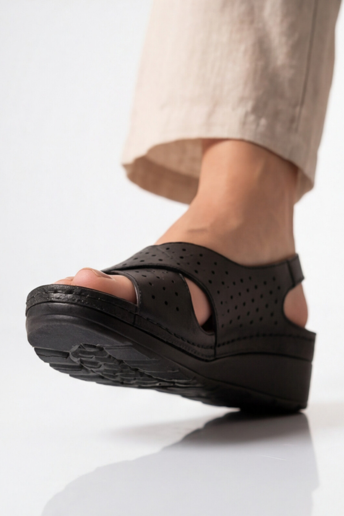 Step Stones Kadın Çapraz Tokalı, Dolgu Topuklu, Jelli Ortopedik Sandalet | Anatomik Günlük Giyime Uygun Kadın Sandalet görsel 5