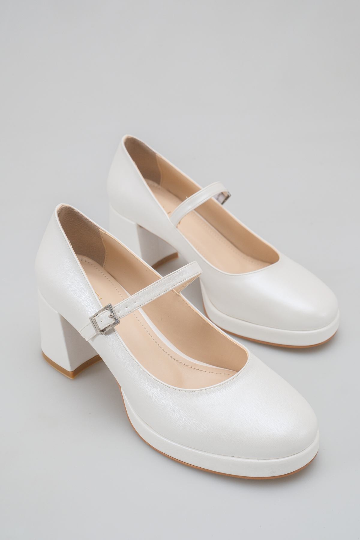 Thick Heeled Banded Bridal Shoes with White Platform