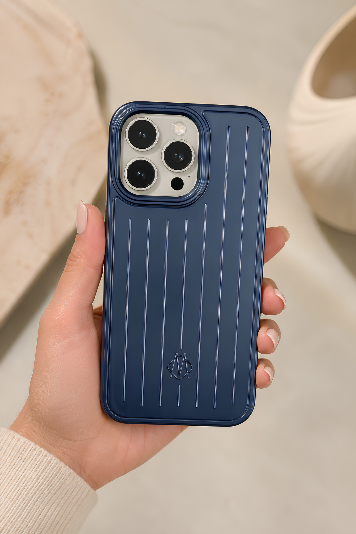 QUSCHU iPhone 15 Pro Max Uyumlu Rimowa Telefon Kılıfı RMW33 - Fiyatı