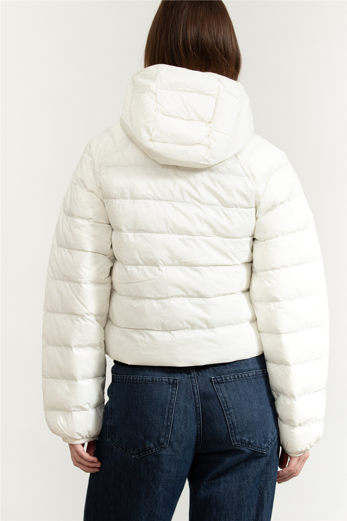Calvin Klein Lightweight Quilted Jacket Packa Kadın Şişme Mont Beyaz görsel 4
