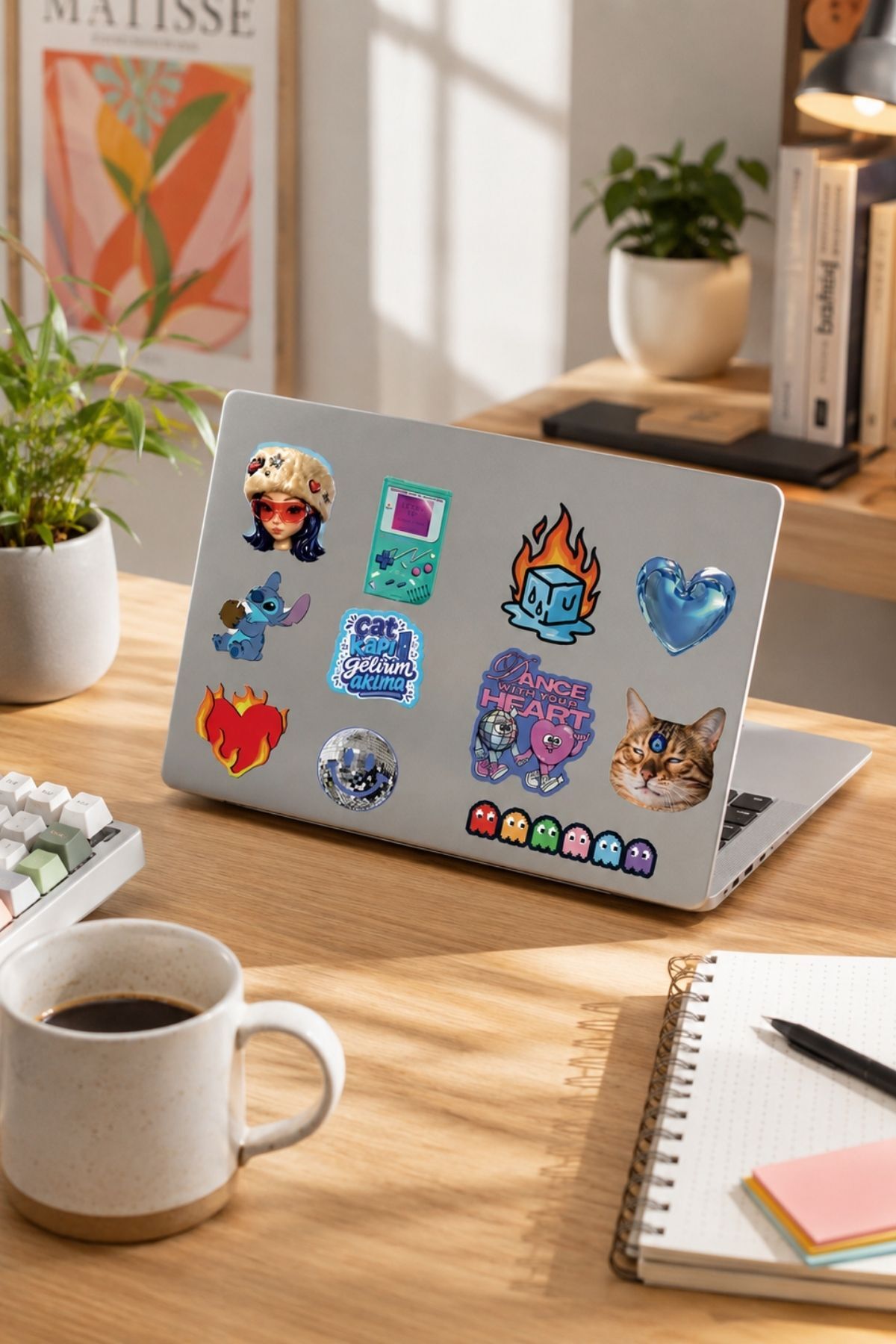 Manifest Zoktay Mavi Sticker Seti, Girlband Temalı Dekoratif Laptop ve Telefon Etiketi