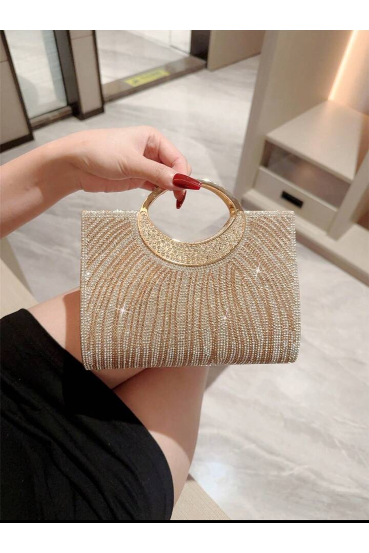 Z1 Home Yeni Moda Abiye Çanta Parlak Taşlı Çizgili El Çantası Düğün Çantası Parti Çantası Elbise Çantası Omuz Çantası Düğün Sezonu Anneler Günü Anneler Günü Hediyesi görsel 2
