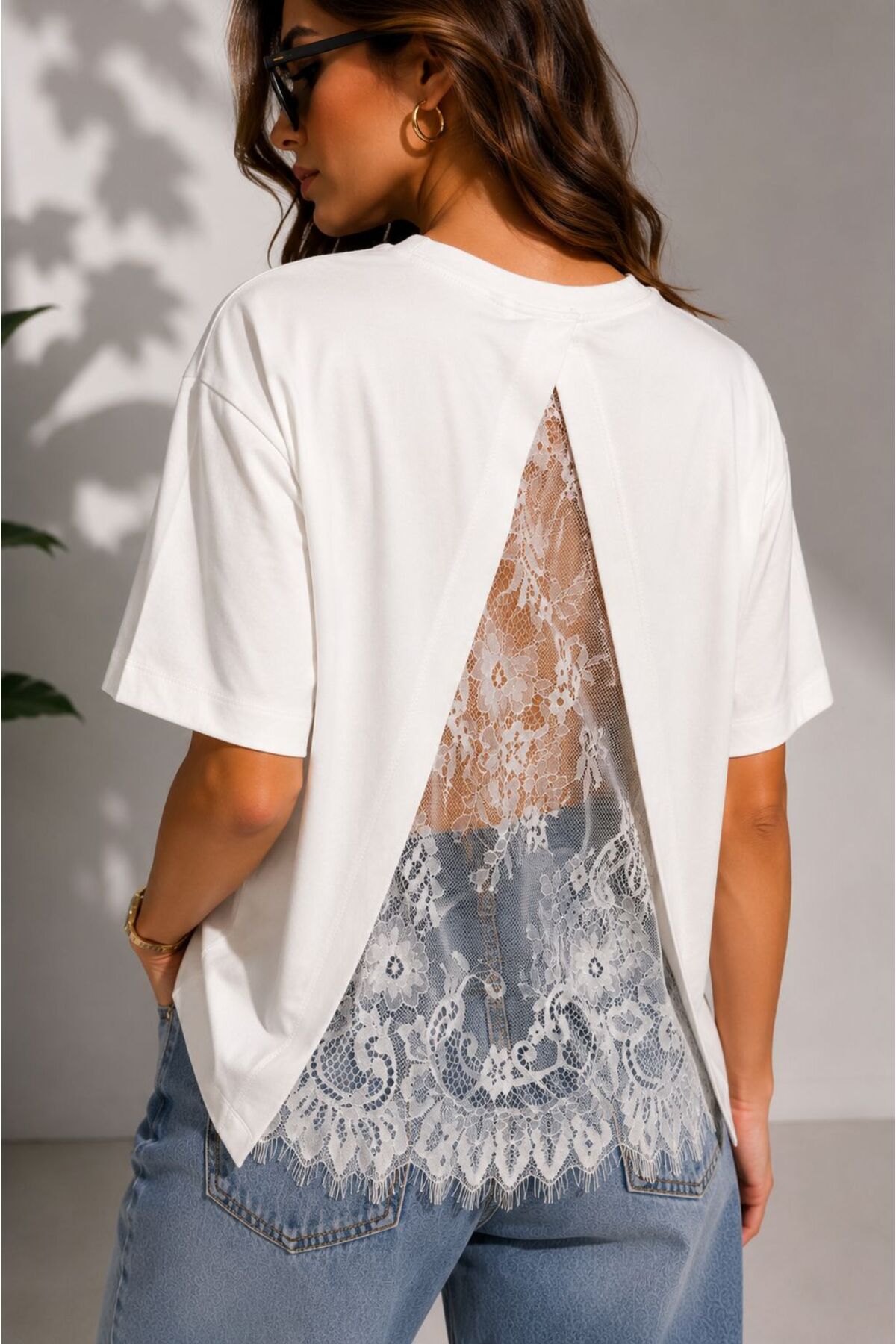 Myzen Sırt Dantel Detaylı Oversize T-Shirt Beyaz