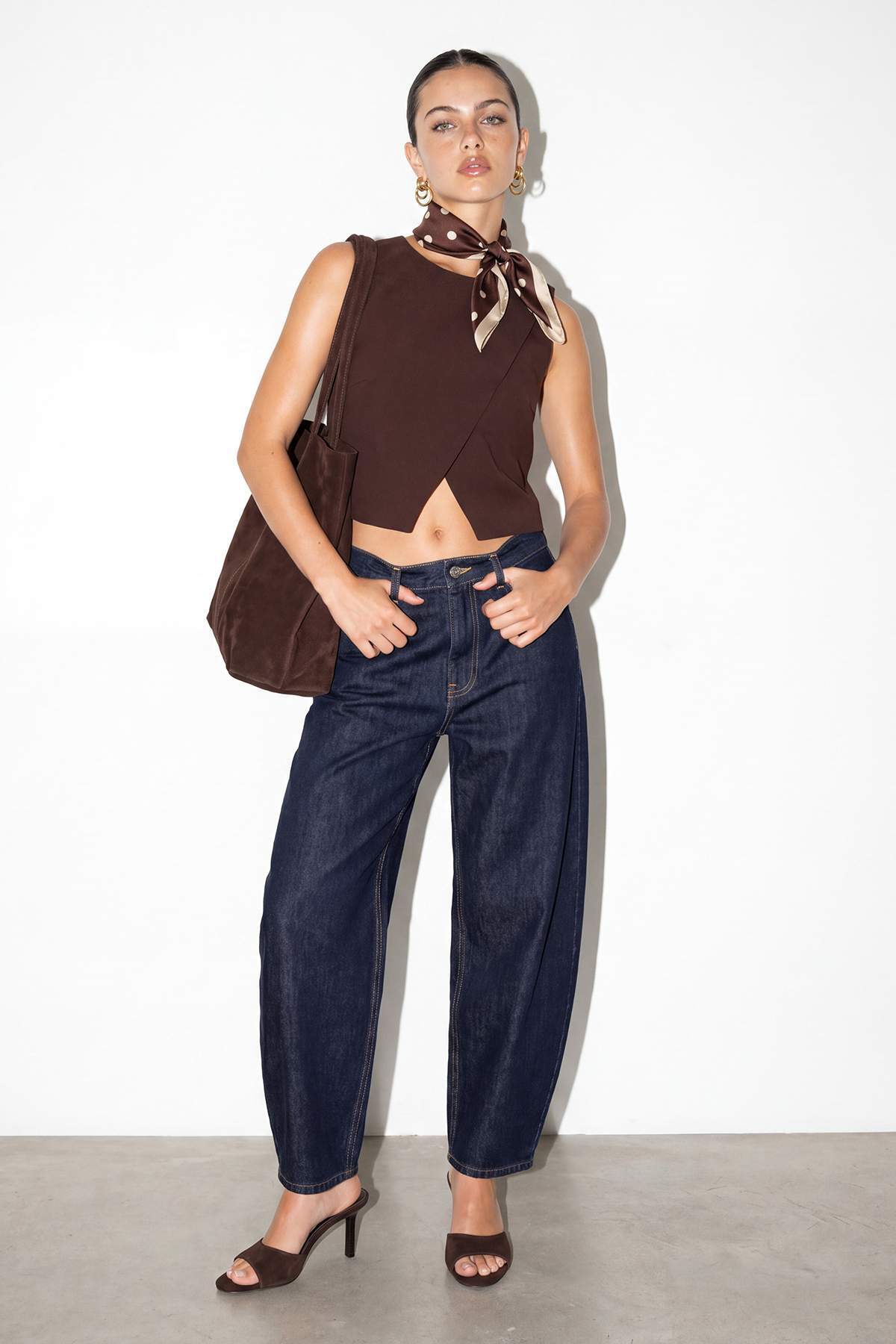 Drop by Trendyolmilla Kahverengi Asimetrik Kruvaze Yelek TDRSS26YE00001