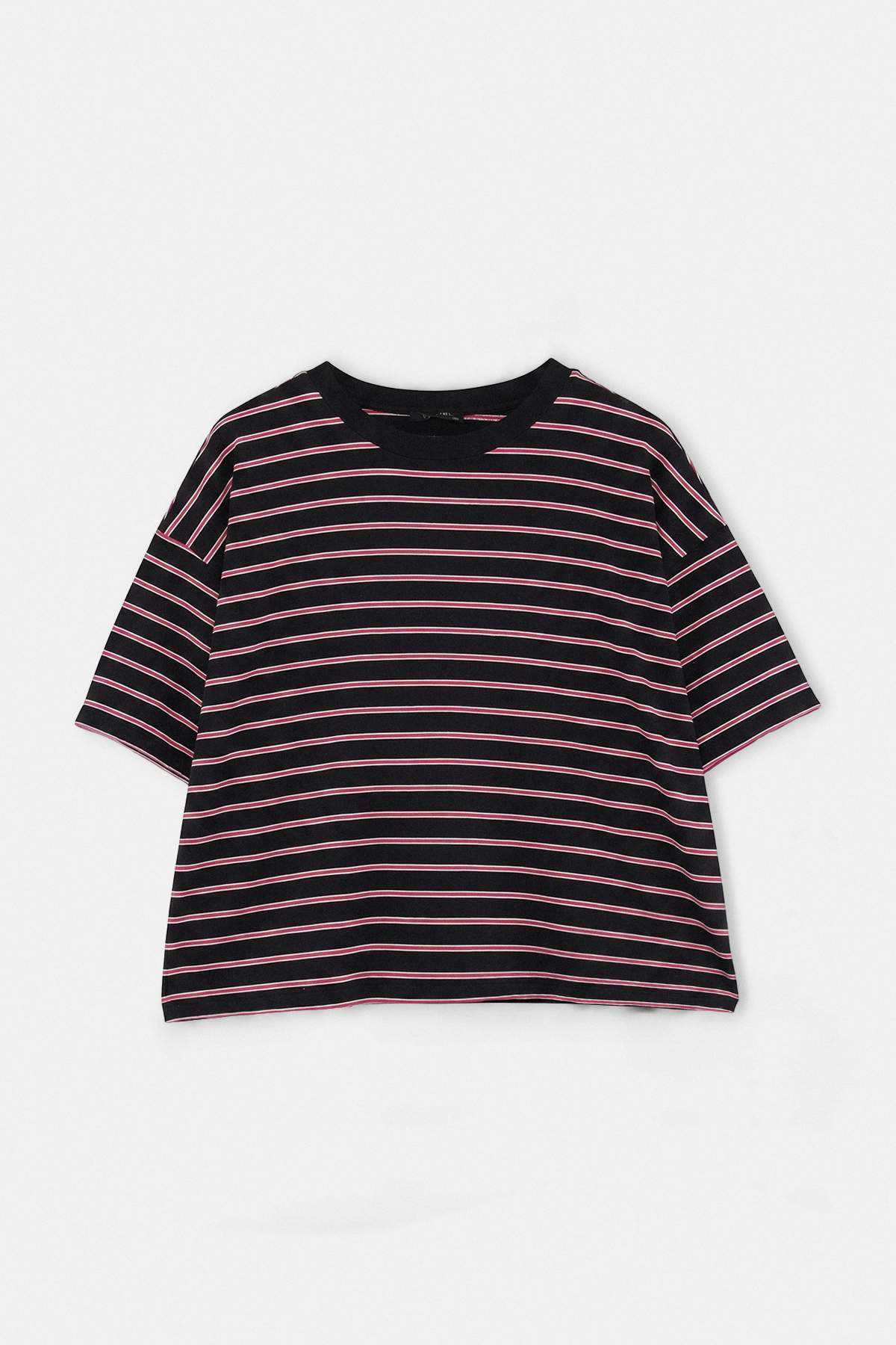 Trendyolmilla Curve Siyah Çizgili Boxy/Relaxed Kalıp Kısa Kollu Pamuk Karışımlı Örme T-Shirt TBBSS26BF00088