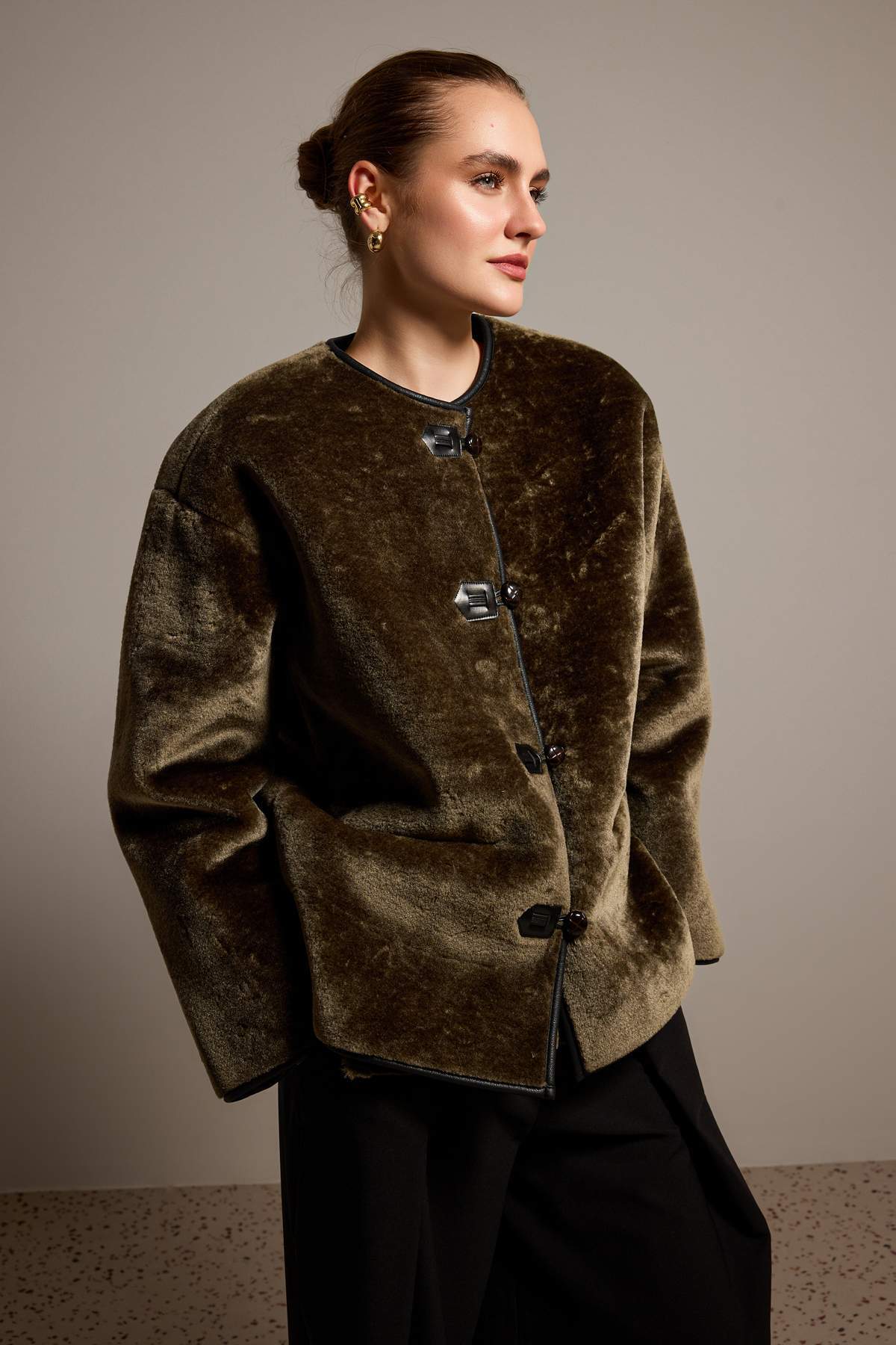 Trendyolmilla Haki Oversize Kalıp Peluş Ceket Mont TWOAW26MO00054
