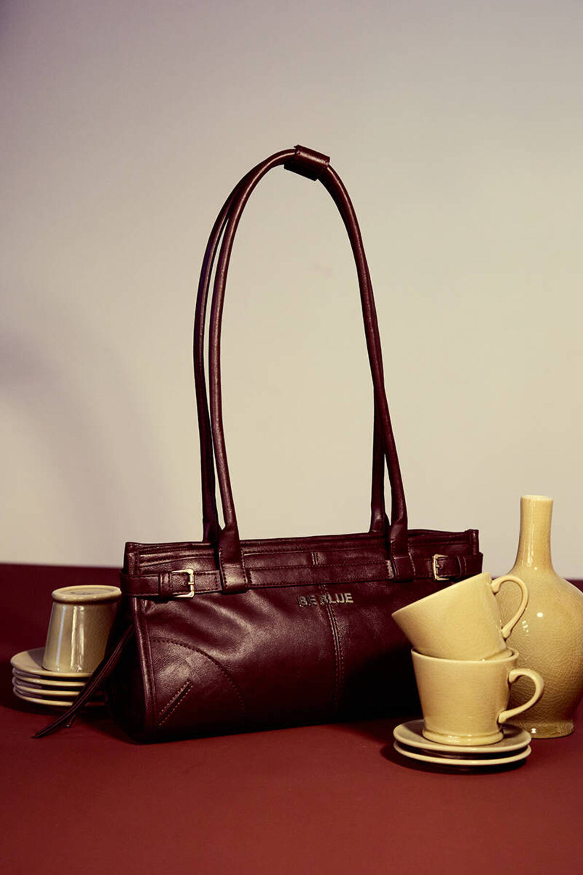 BE BLUE BORDO VINTAGE KEMERLİ ÇANTA