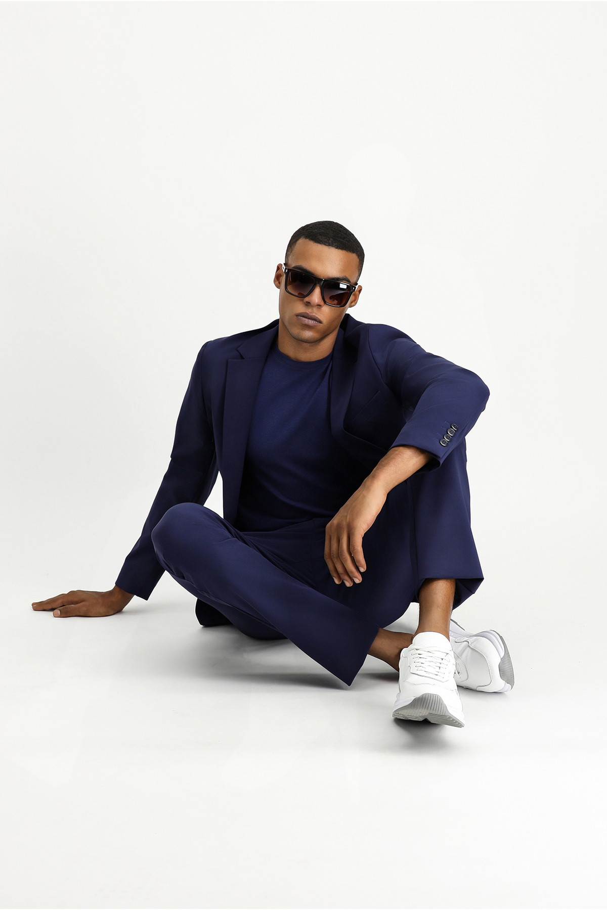 کت و شلوار کلاسیک Techno-Line Super Slim Fit Extra Narrow Cut — سرمه‌ای KSSZ1D76DZ070 — تصویر 3 از 7