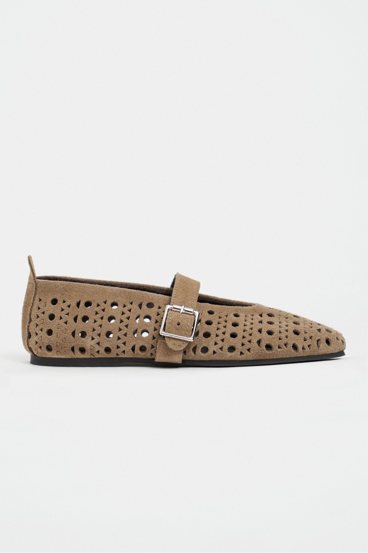 NİŞANTAŞI SHOES Patter Rome Bej Süet Zımbalı Hakiki Deri Toka Detay Düz Taban Kadın Babet görsel 5