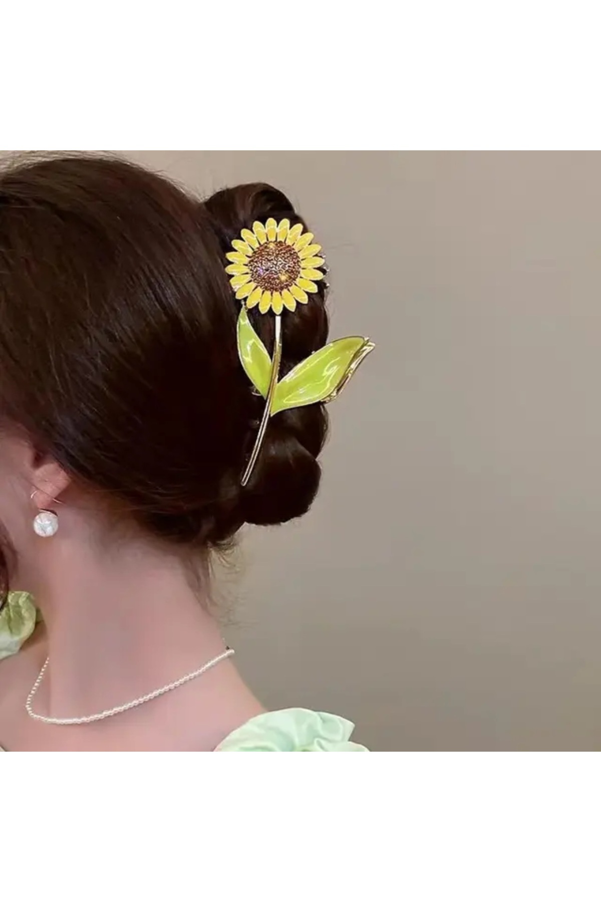 Luminous Sunflower Design Ratchet Buckle - Large Hair Accessory with Crystal Gemstone Gold Detail