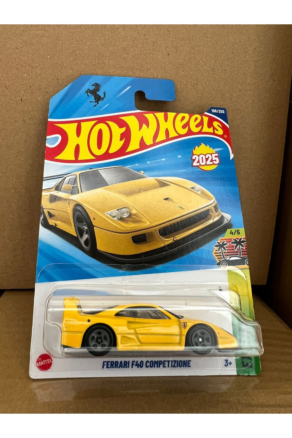 HOT WHEELS Ferrari F40 Competizione Long Kart International Model