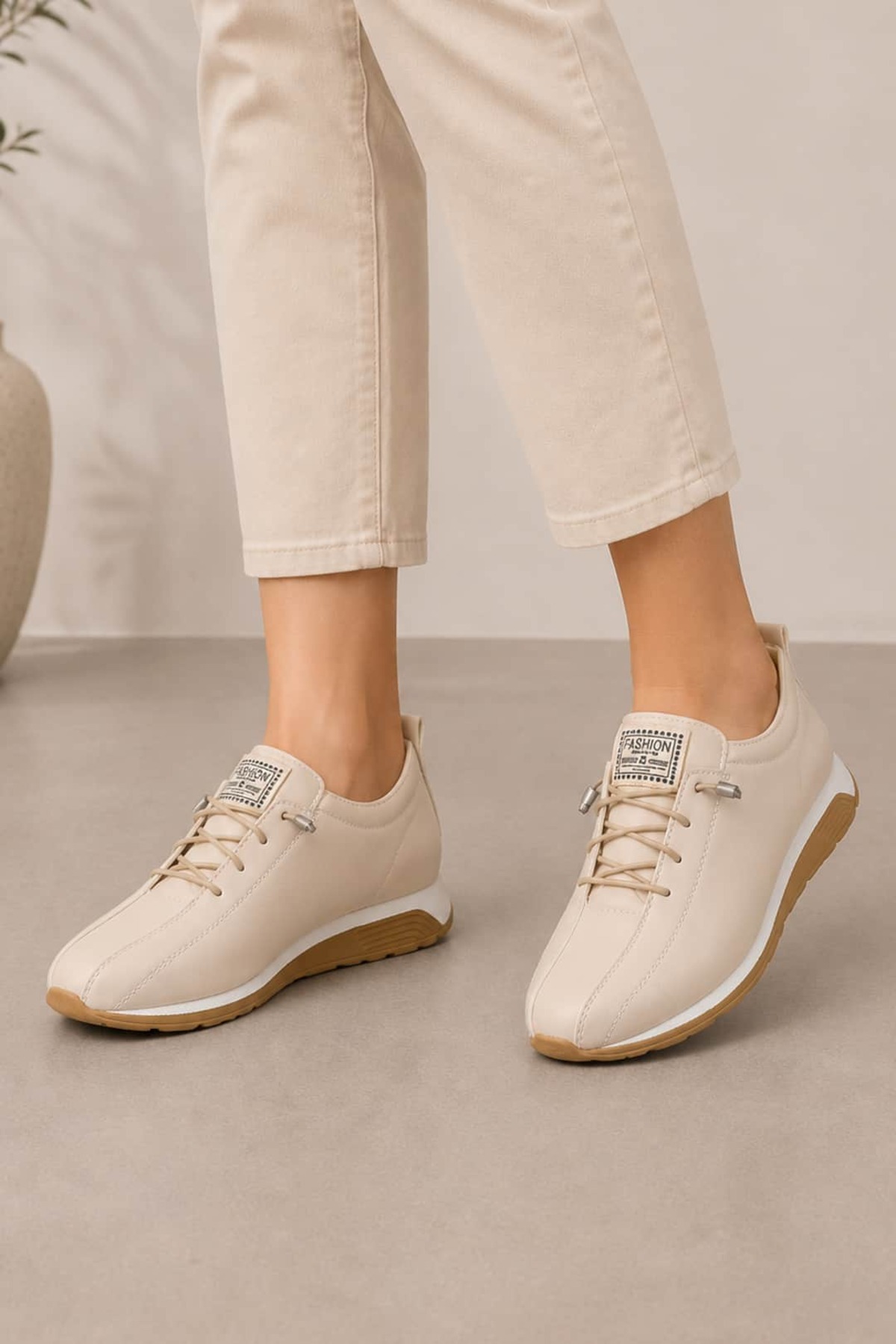 CARLA BELLA Casual Women's Shoes Comfortable Walking Sneaker Model
