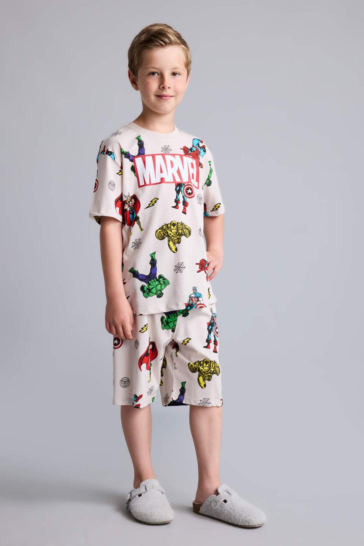 Defacto 100% Cotton Marvel Licensed Comics Regular Fit 2-Piece Beige Pajama Set for Boys H8033A826Hs