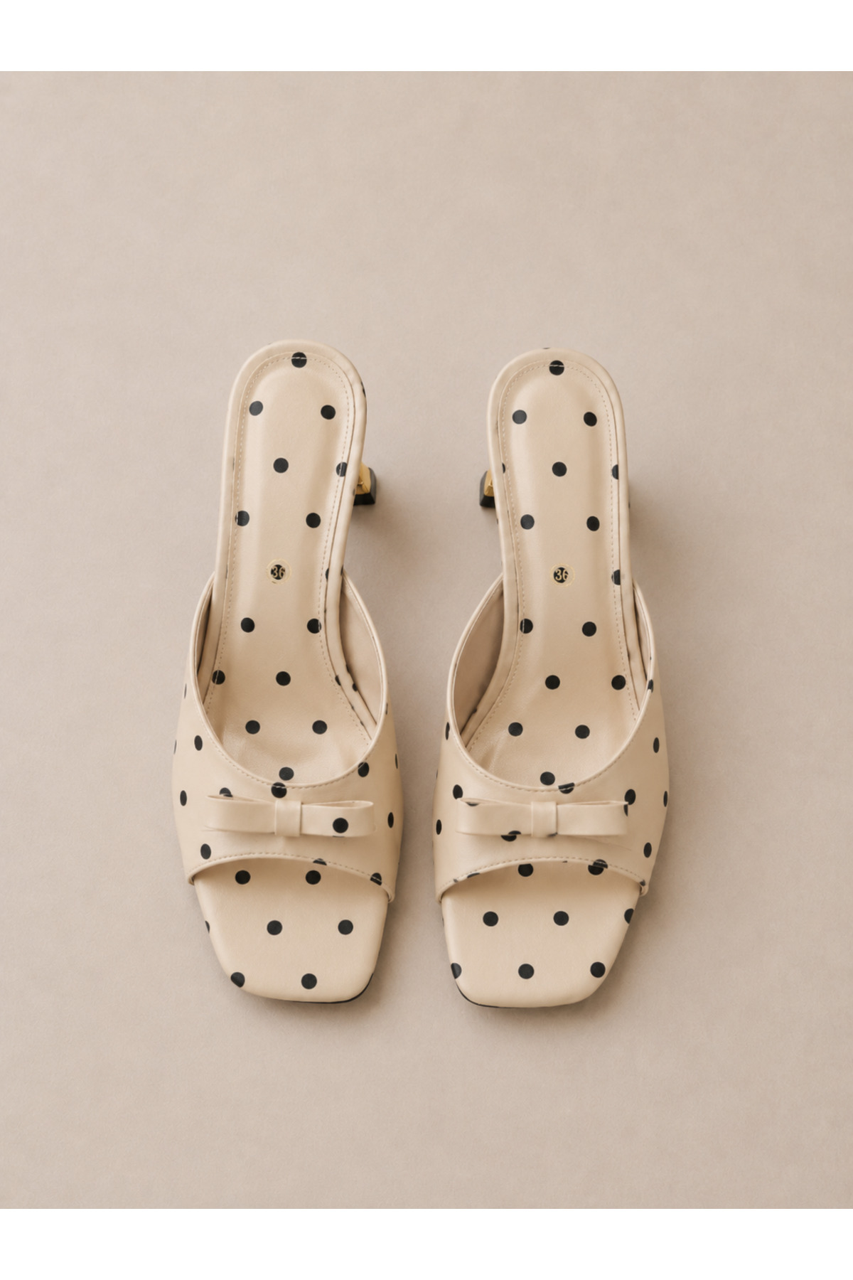 KM shoes BEJ Puantiyeli Kadın Terlik 5 Cm Topuklu Fiyonklu Günlük Şık Terlik görsel 4