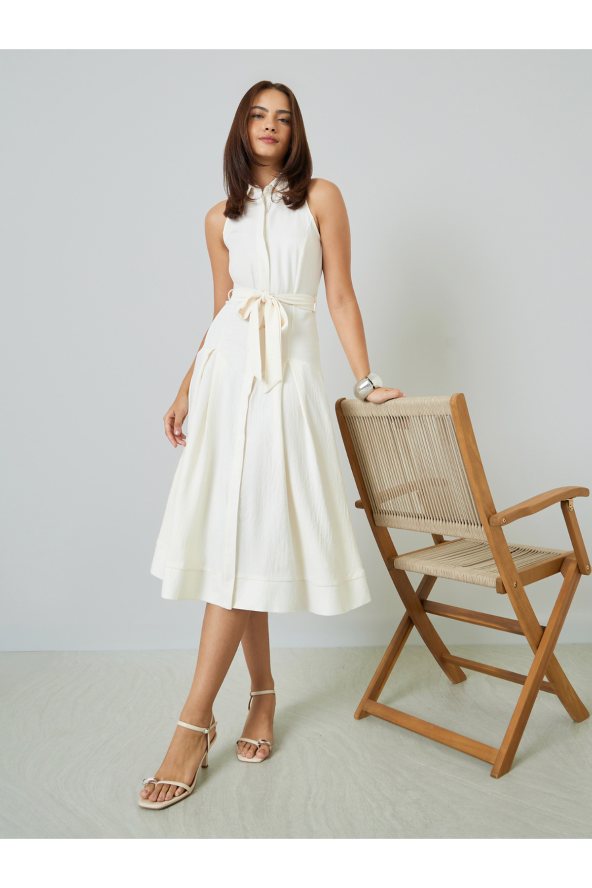 Styli Off-White Sleeveless Shirt Midi Dress with Tie-Belt