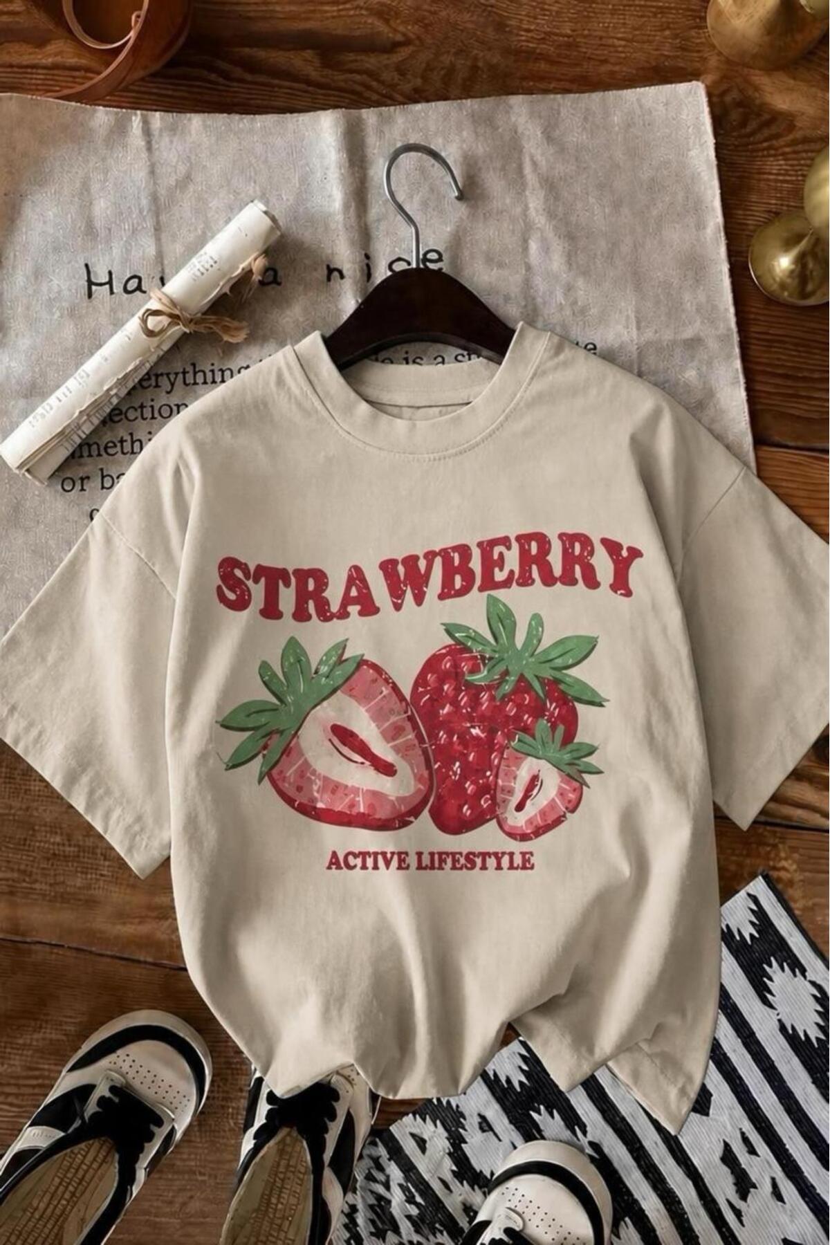 Oksit Strawberry Active Lifestyle Crew Neck Vintage Printed Relaxed Fit T-Shirt