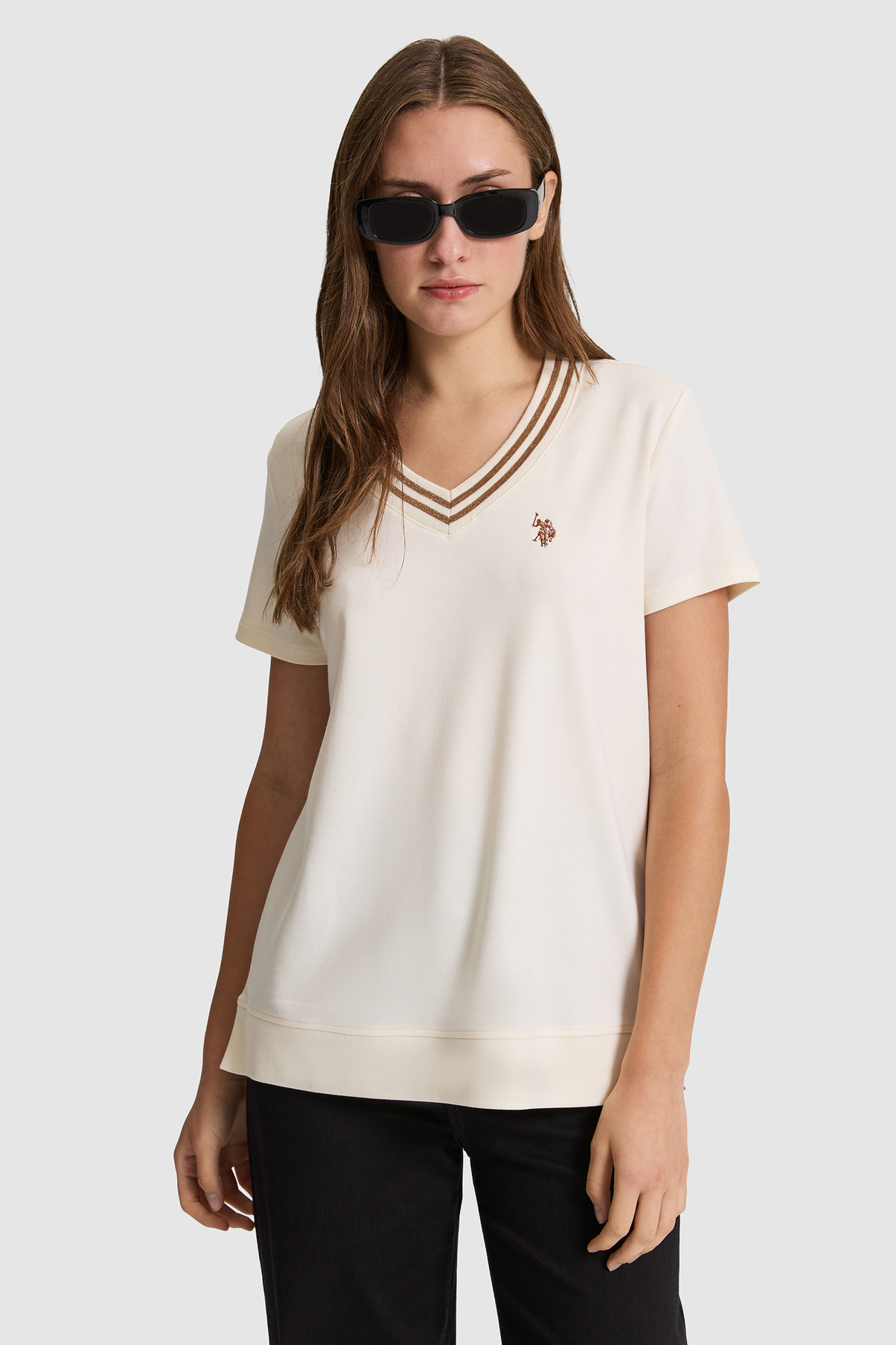 U.S. Polo Assn. Women's Cream V-Neck T-Shirt 50322067-Vr256
