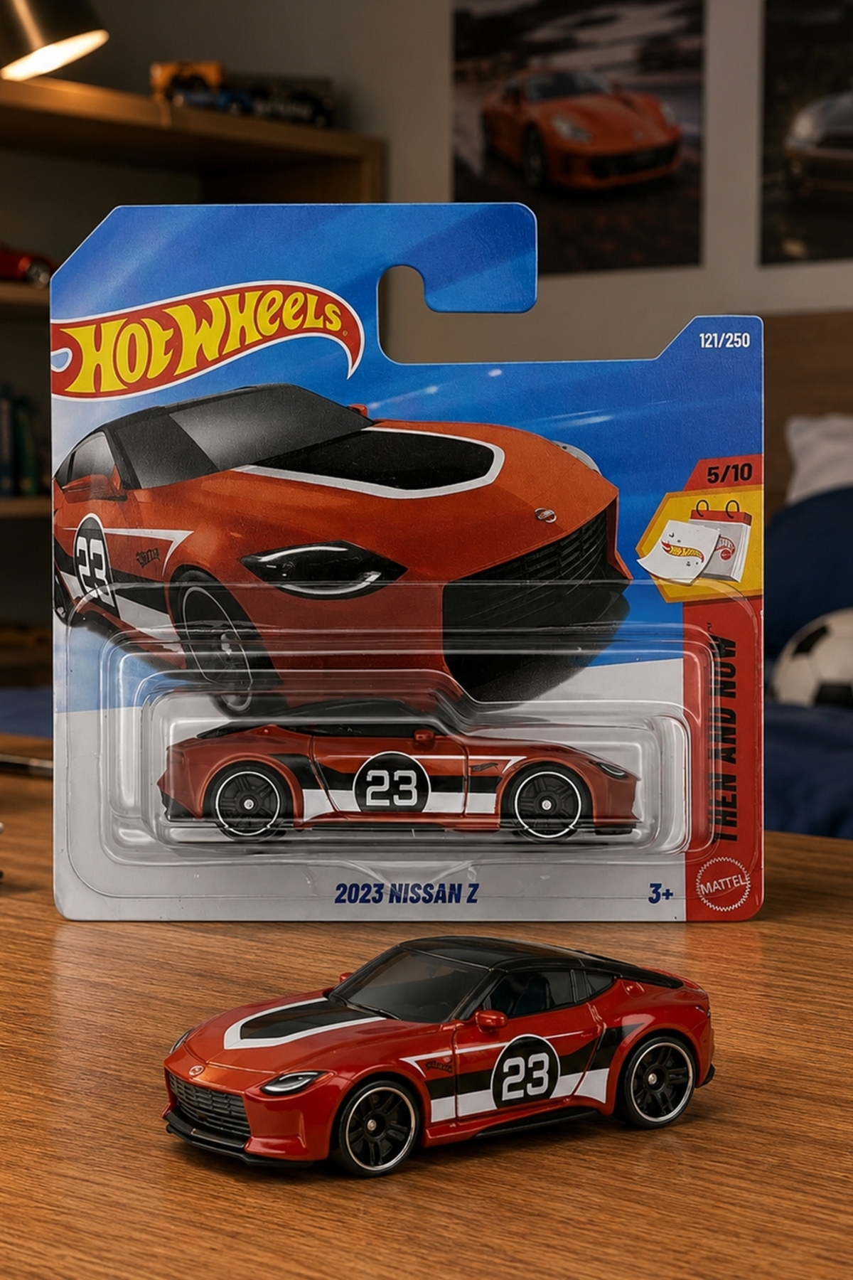 HOT WHEELS 2023 Nissan Z - Then And Now Özel Seri Metal Oyuncak