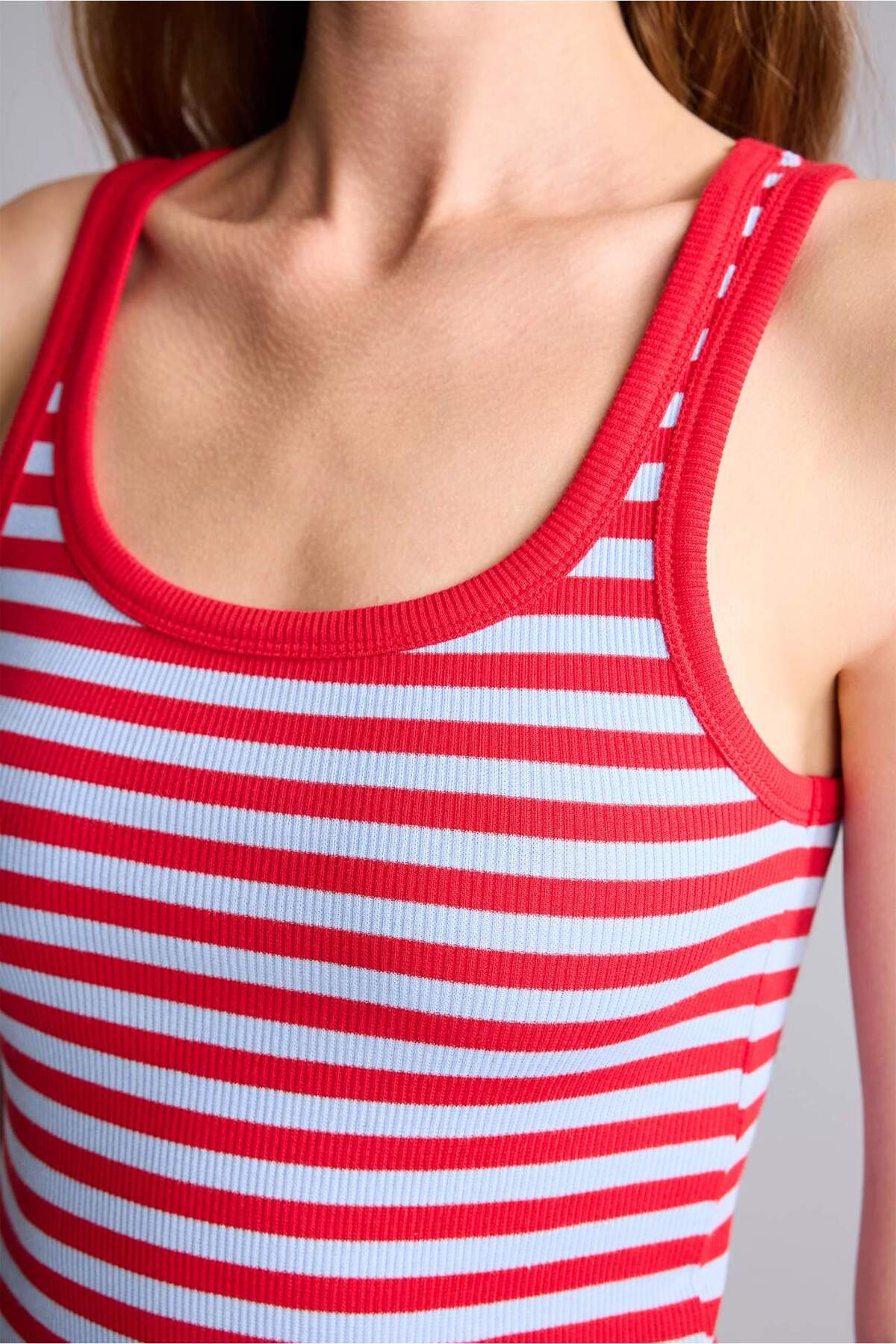 DeFacto Pamuklu Relax Fit Bisiklet Yaka Fitilli Kırmızı Atlet I3449AX26HS görsel 6