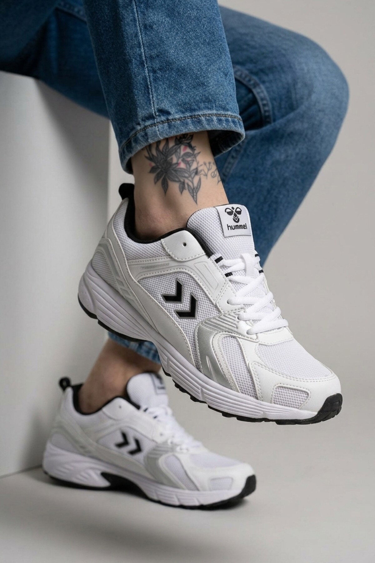 hummel Beyaz-Siyah Nefes Alabilen File Detaylı Hafif Taban Erkek Yürüyüş ve Spor Ayakkabı Sneaker Hml 930 görsel 4
