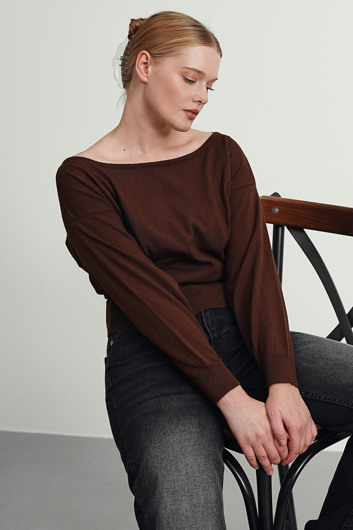 Gülce moda Kadın İnce Merserize Asimetrik Kesim Kayık Yaka Triko Kazak görsel 5