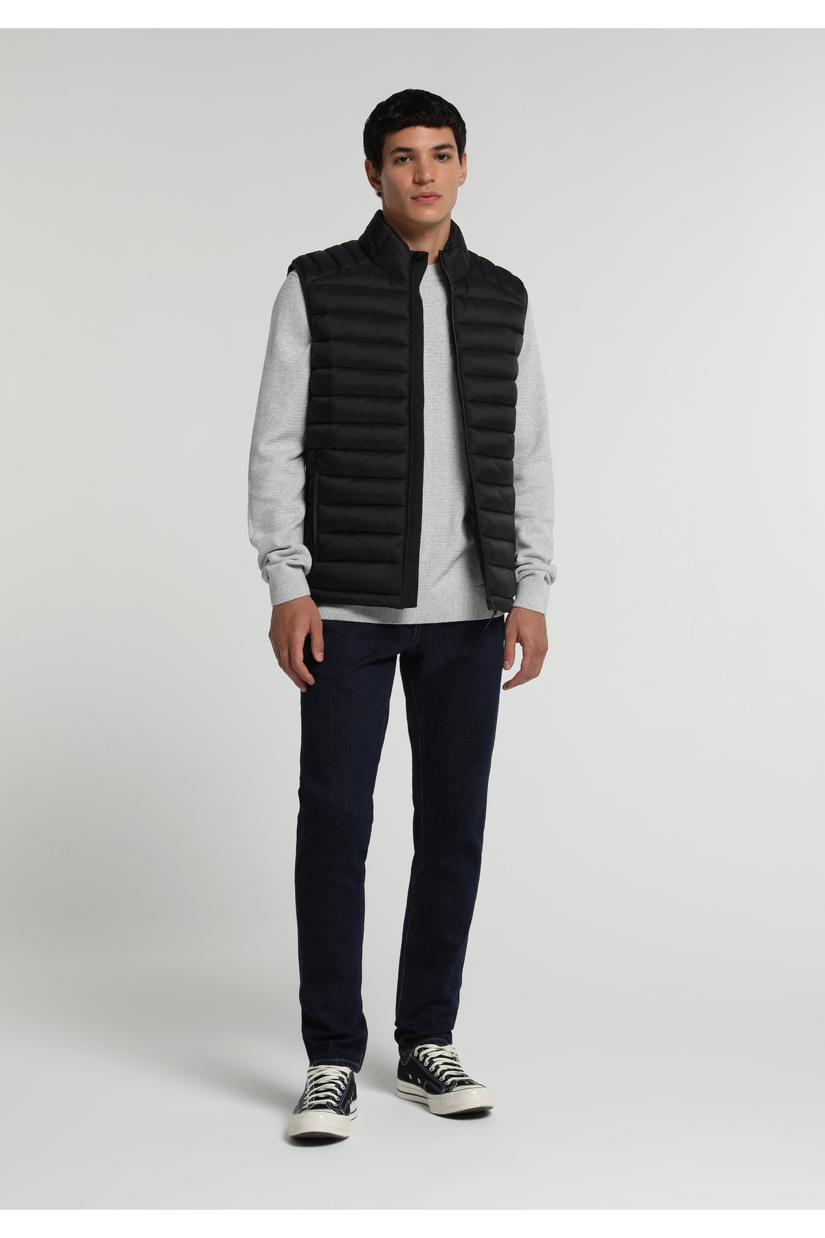 Colin's Slim Fit Dik Yaka Fermuarlı Astarlı Erkek Siyah Yelek görsel 3