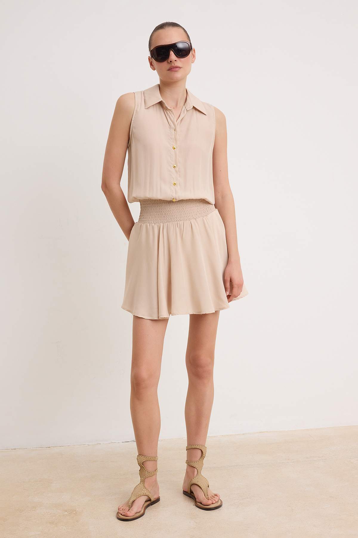 Trendyolmilla Bej Mini İçi Şortlu Dokuma Elbise TWOSS26EL01029
