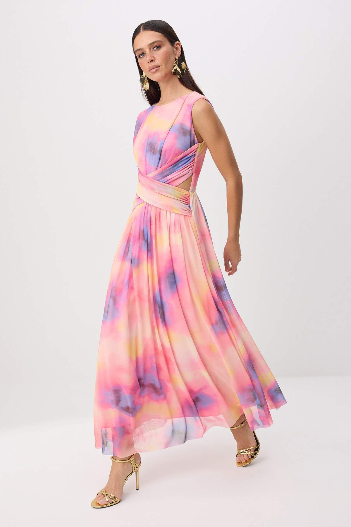 Trendyol Kollektion Hellrosa-mehrfarbiger Blumenrock mit Cut-Outs an der Tail...