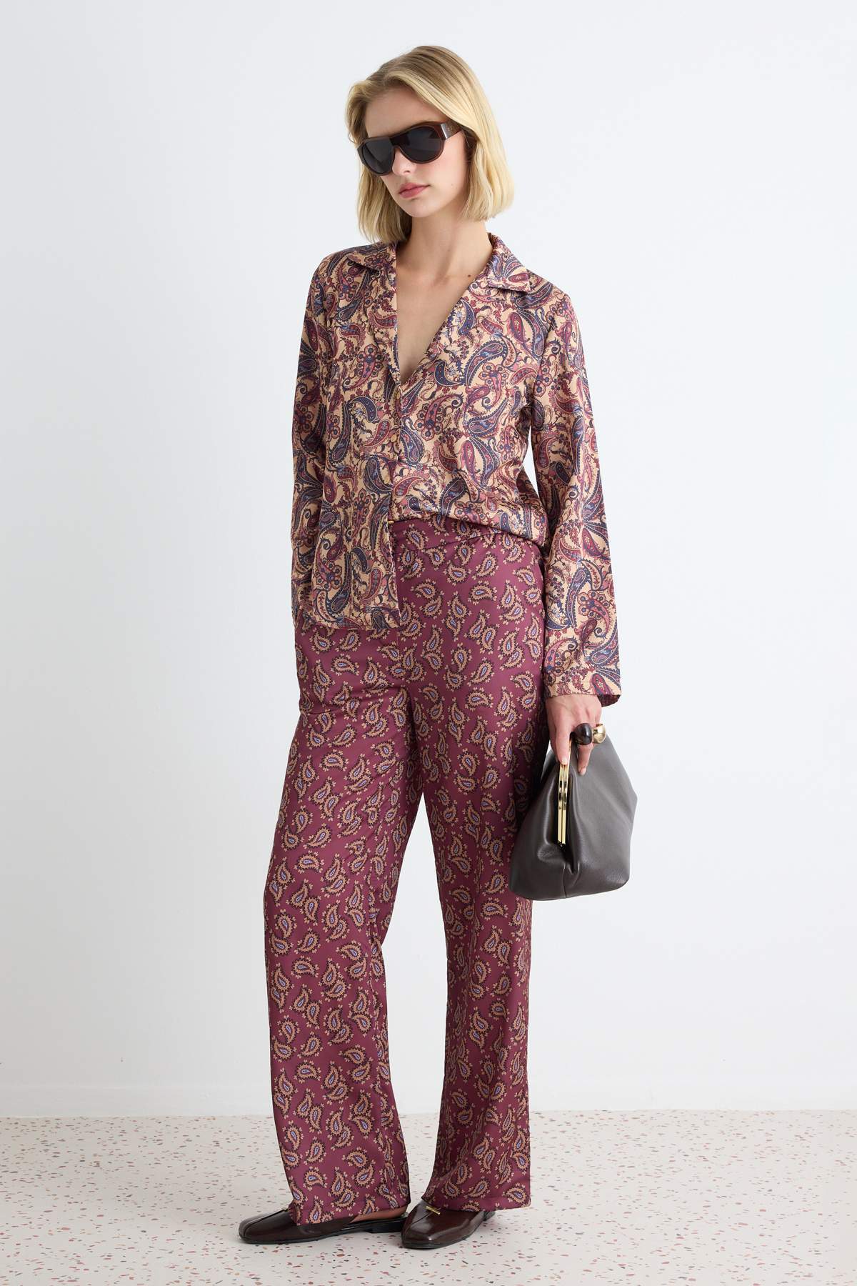 Trendyolmilla Çok Renkli Şal Desenli Saten Wide Leg/Geniş Paça Pantolon TWOAW27PL00038