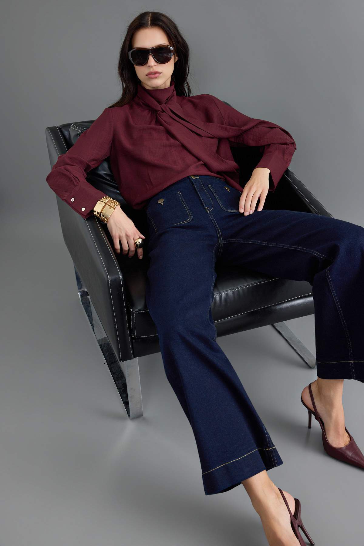 Trendyol Collection Dark Blue Medium Stretch High Waist Wide Leg Jeans with Pocket Detail Twoaw27Je00045