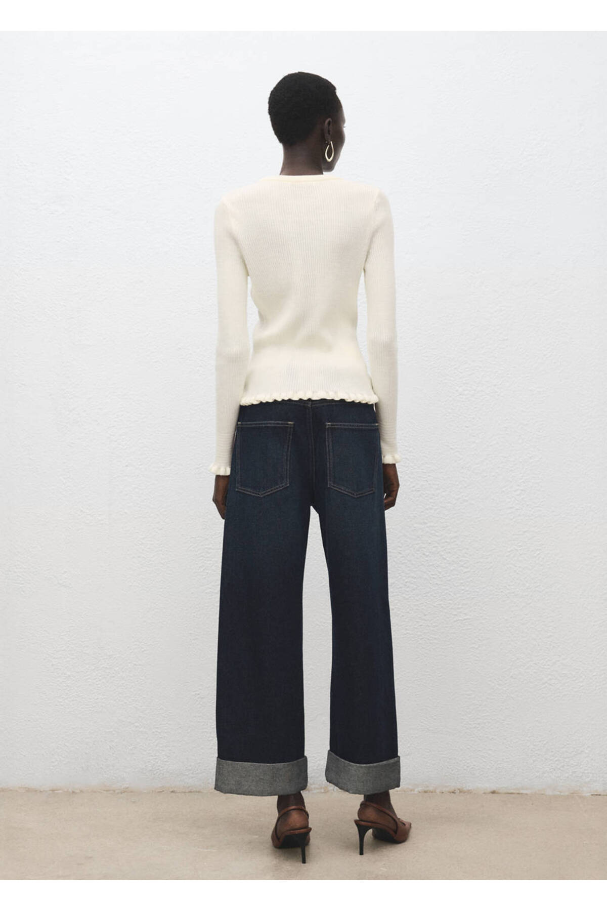MANGO Woman Kenarları fistolu hırka görsel 4