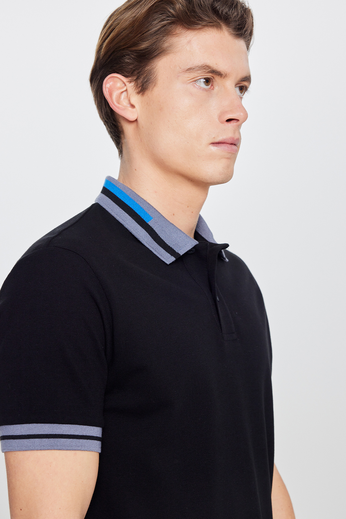 AC&Co / Altınyıldız Classics Erkek Siyah Slim Fit Dar Kesim %100 Pamuk Kıvrılmaz Polo Yaka Tişört görsel 7