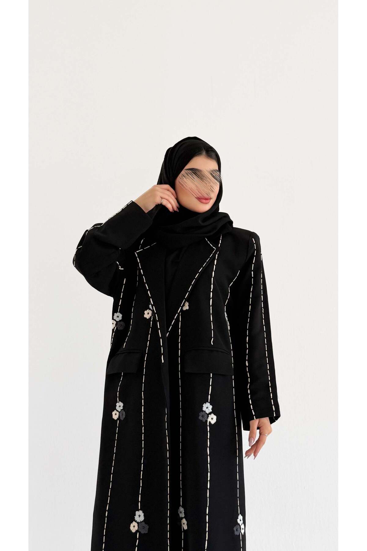 عباية كريب بتطريز أنيق 2