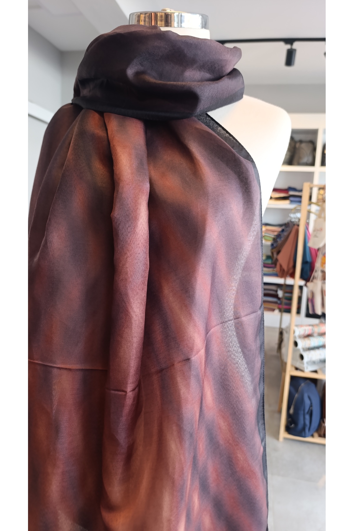 LA BOUTIQUE ÖZEL SERİ ŞAL