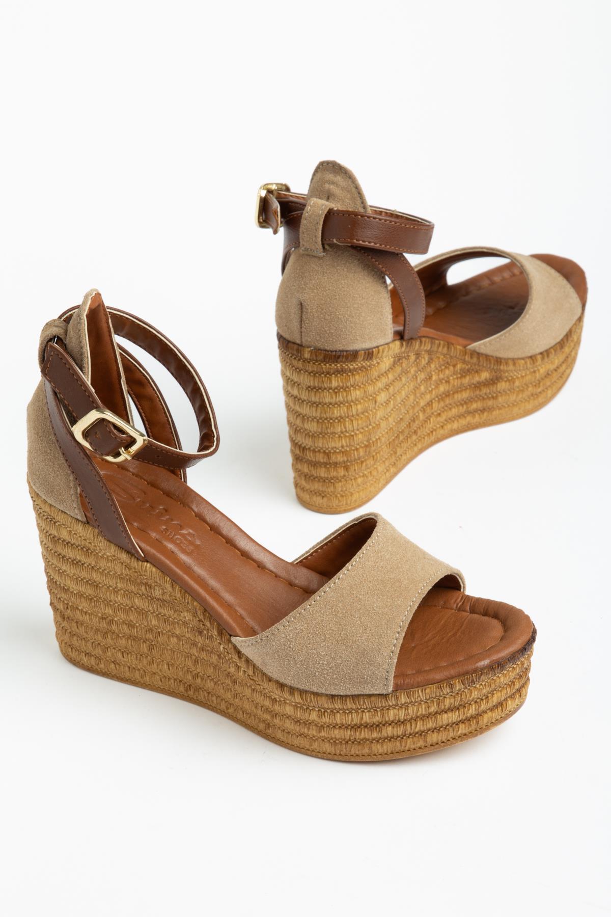SUİNS SHOES Suins Guessa Hasır Desenli Kadın Dolgu Taban Sandalet Ayakkabı görsel 3