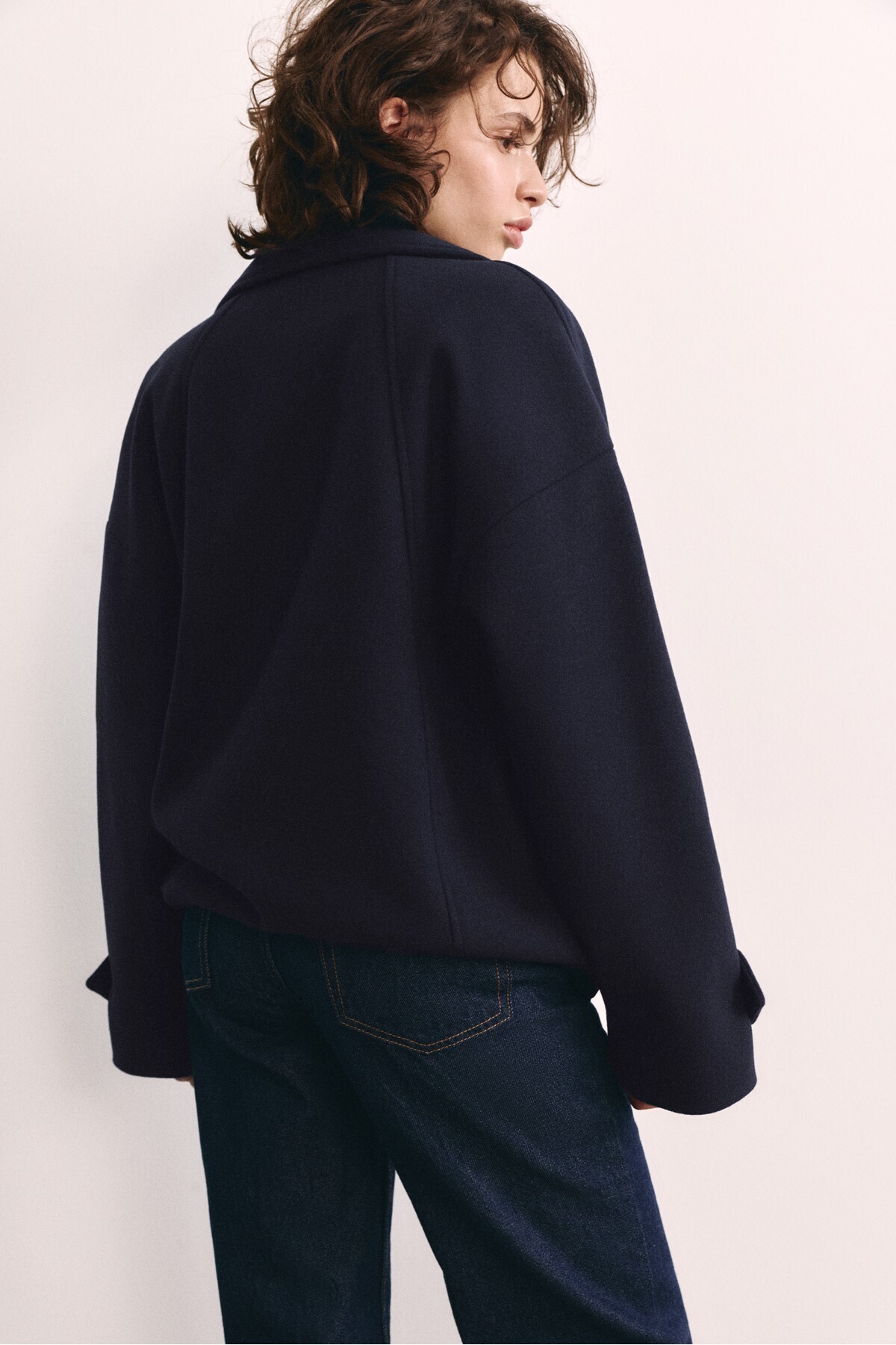 Pull & Bear Kısa kaşe kaban görsel 5