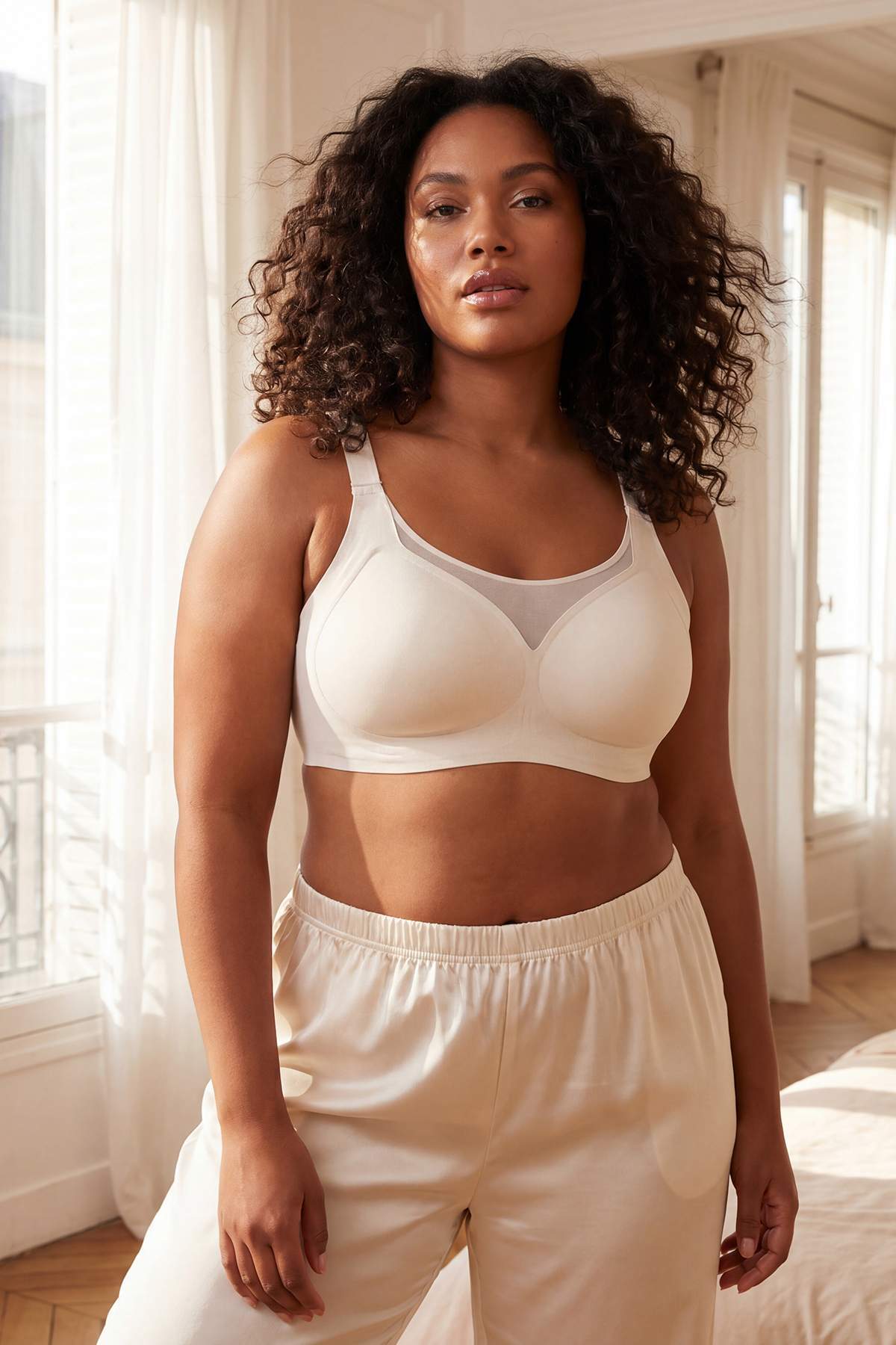 Trendyolmilla Curve Taş Dikişsiz Lazer Kesim Görünmez/Hayalet Balensiz Kaplı Bralette Büyük Beden Sütyen TBBSS26CW00019