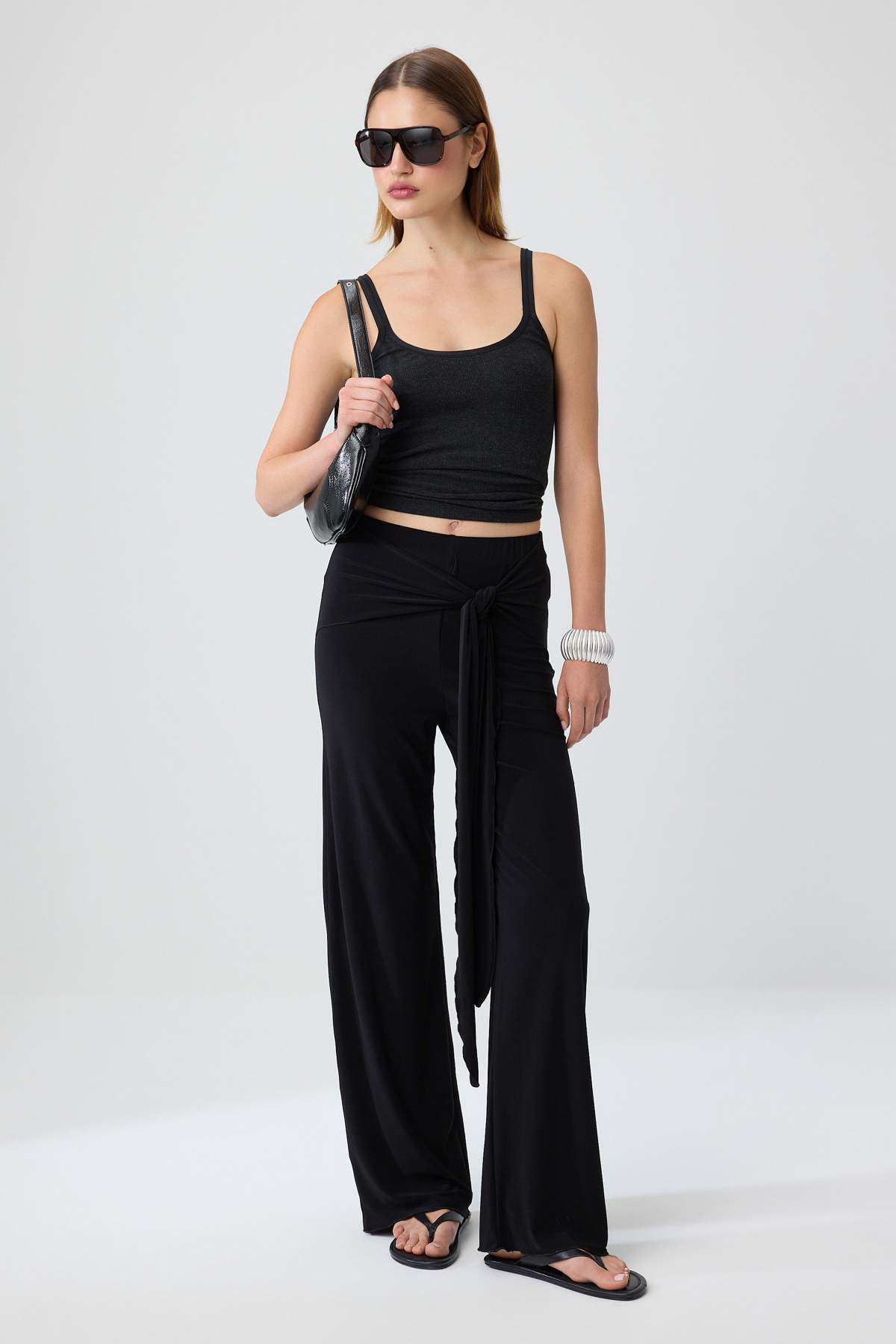 Trendyolmilla Siyah Düz Wide Leg Yüksek Bel Uzun Esnek Örme Pantolon TWOSS26PL00244