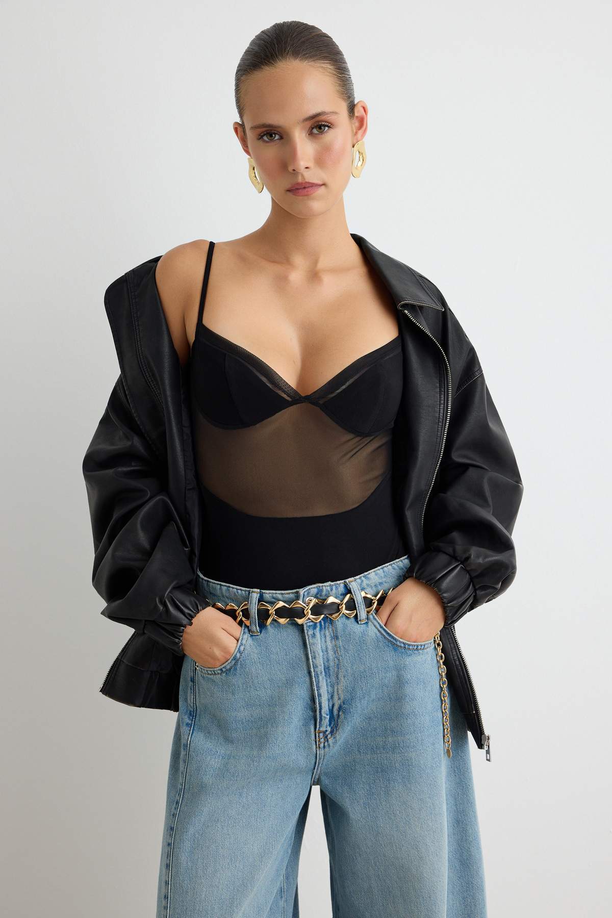 Trendyolmilla Siyah Askılı Kalp Yaka Örme Tül Body TPRAW27BD00007